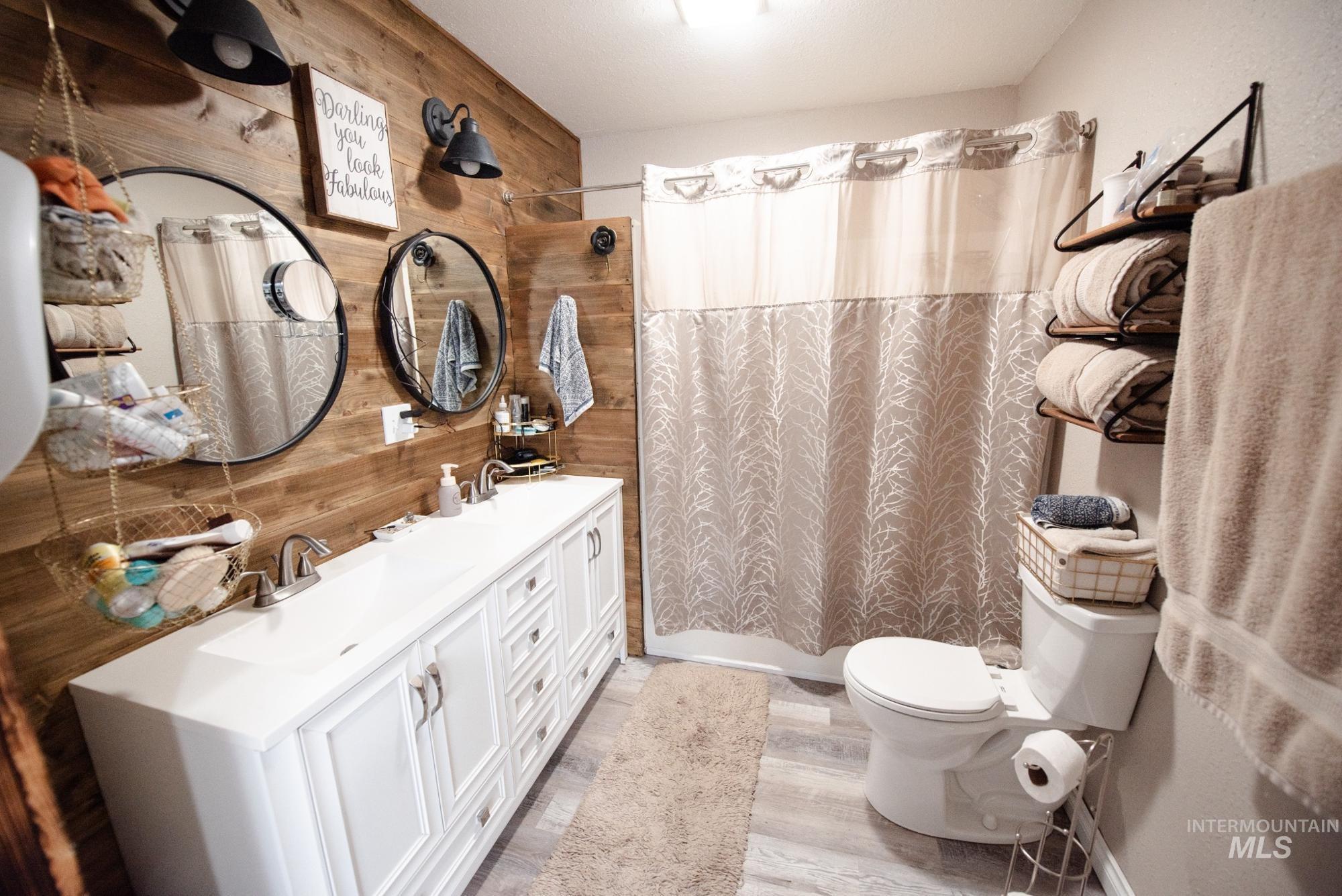 31761 Lonesome Hollow Ln, Lapwai, Idaho 83540, 4 Bedrooms, 2.5 Bathrooms, Residential For Sale, Price $637,250,MLS 98989640