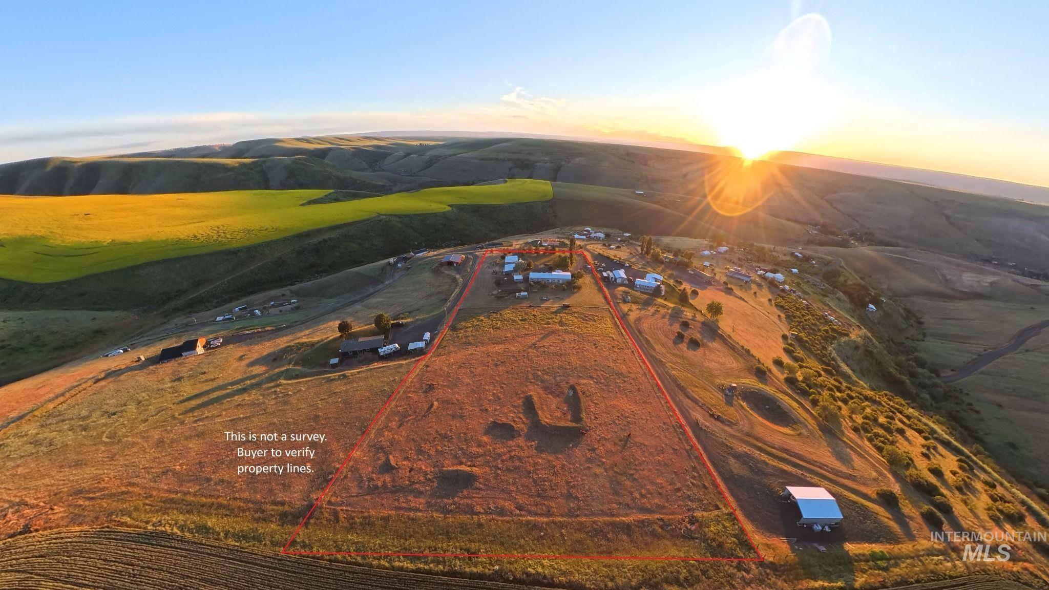 31761 Lonesome Hollow Ln, Lapwai, Idaho 83540, 4 Bedrooms, 2.5 Bathrooms, Residential For Sale, Price $637,250,MLS 98989640