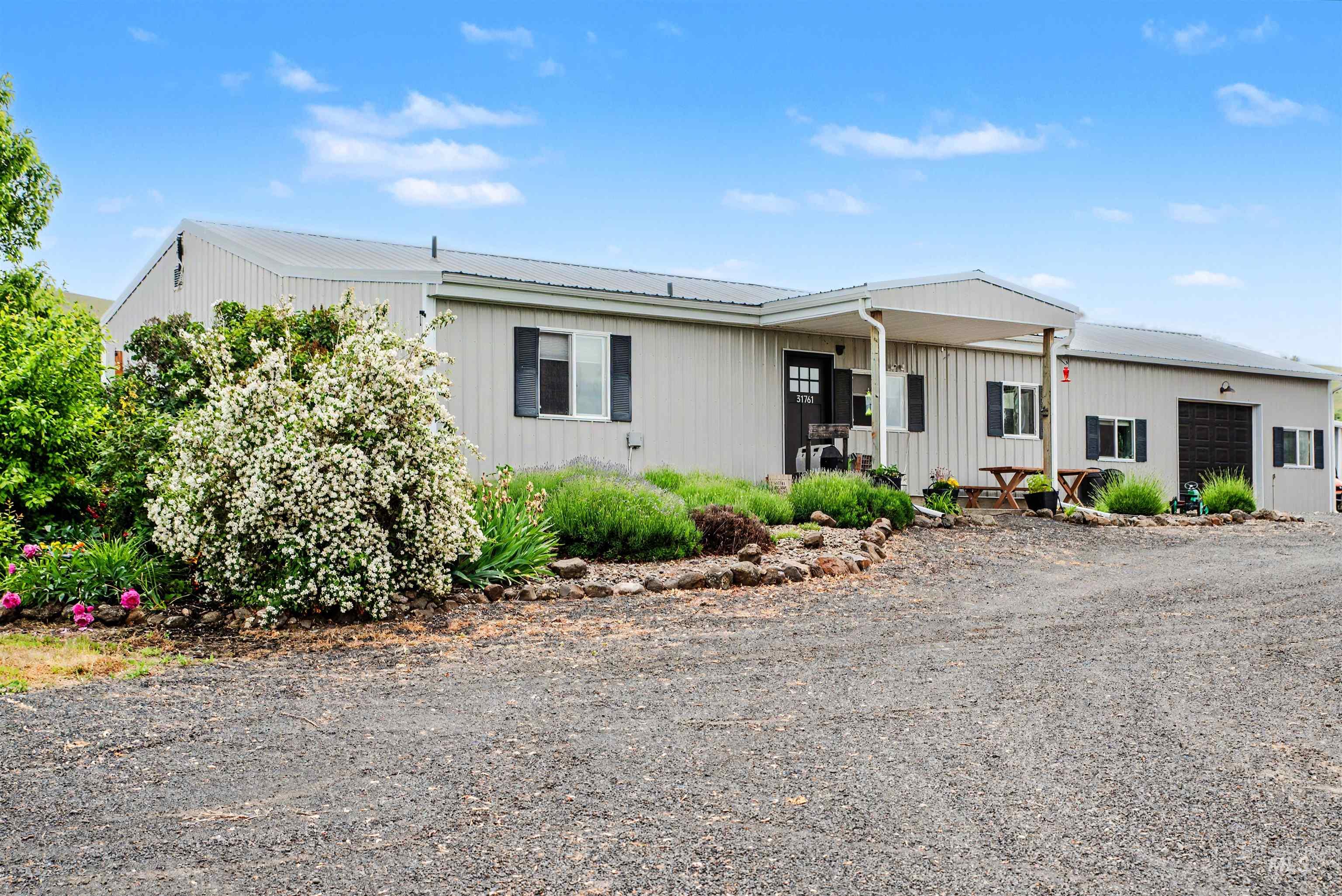 31761 Lonesome Hollow Ln, Lapwai, Idaho 83540, 4 Bedrooms, 2.5 Bathrooms, Residential For Sale, Price $627,750, 98989640