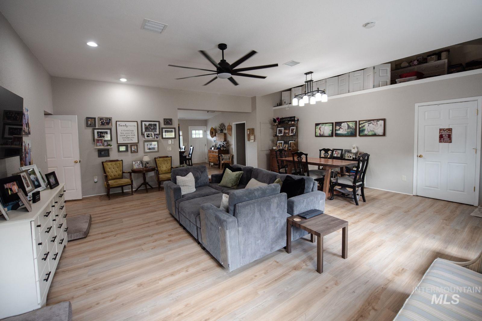 31761 Lonesome Hollow Ln, Lapwai, Idaho 83540, 4 Bedrooms, 2.5 Bathrooms, Residential For Sale, Price $637,250,MLS 98989640