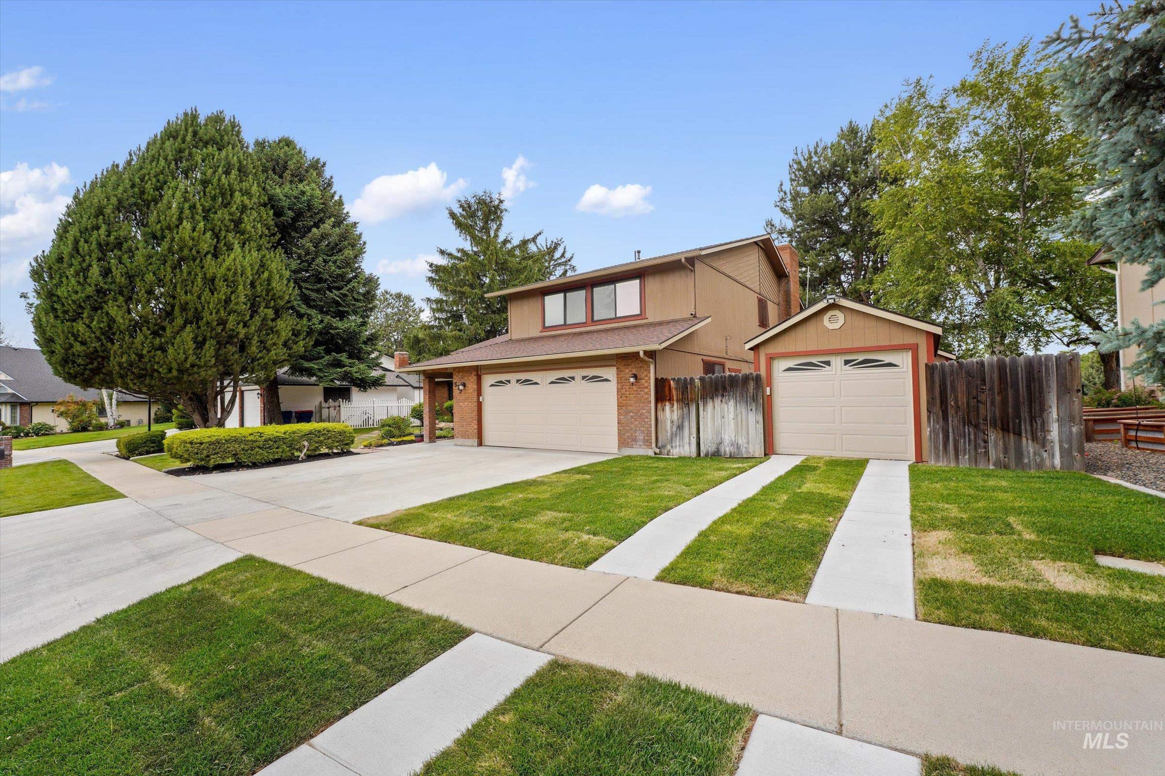 575 N Pebble Beach Way, Eagle, Idaho 83616, 5 Bedrooms, 3.5 Bathrooms, Residential For Sale, Price $814,000, 98989643