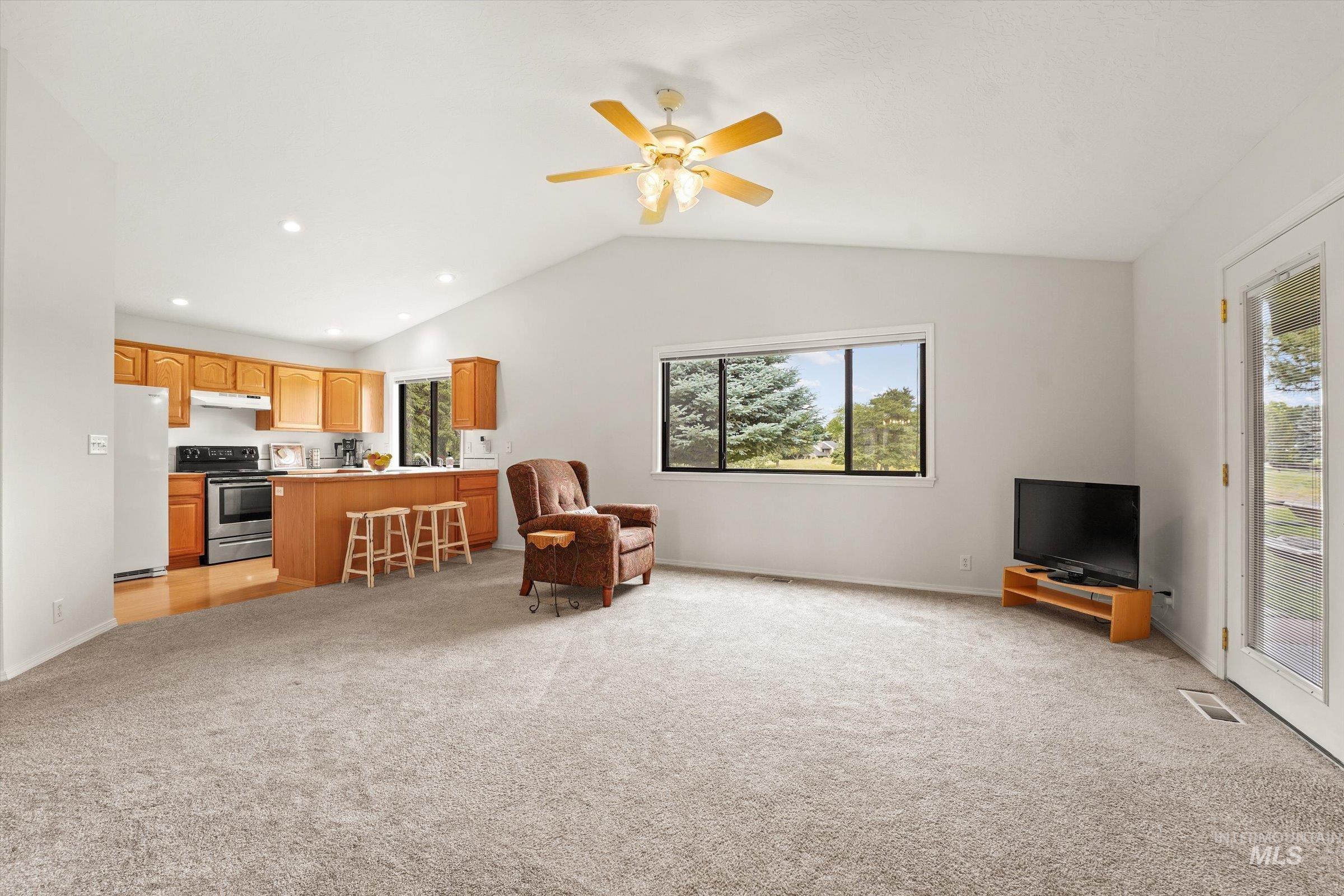 575 N Pebble Beach Way, Eagle, Idaho 83616, 5 Bedrooms, 3.5 Bathrooms, Residential For Sale, Price $762,000,MLS 98989643