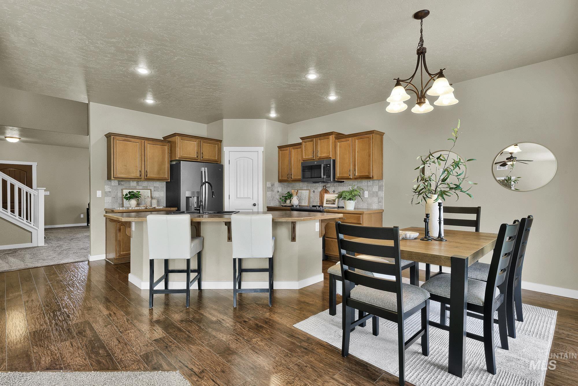 1101 Saddle Horn Ln, Parma, Idaho 83660-5004, 5 Bedrooms, 3 Bathrooms, Residential For Sale, Price $549,900, 98989645