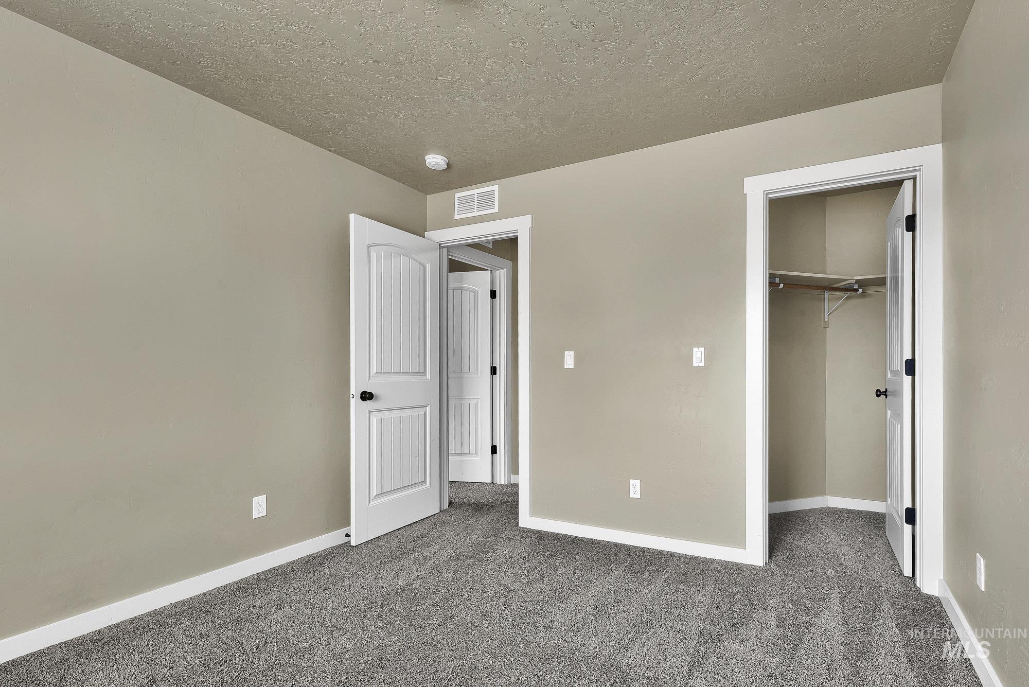1101 Saddle Horn Ln, Parma, Idaho 83660-5004, 5 Bedrooms, 3 Bathrooms, Residential For Sale, Price $549,900, 98989645