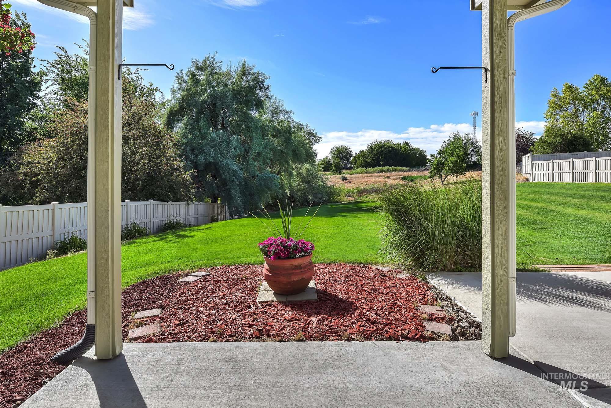 1101 Saddle Horn Ln, Parma, Idaho 83660-5004, 5 Bedrooms, 3 Bathrooms, Residential For Sale, Price $549,900, 98989645