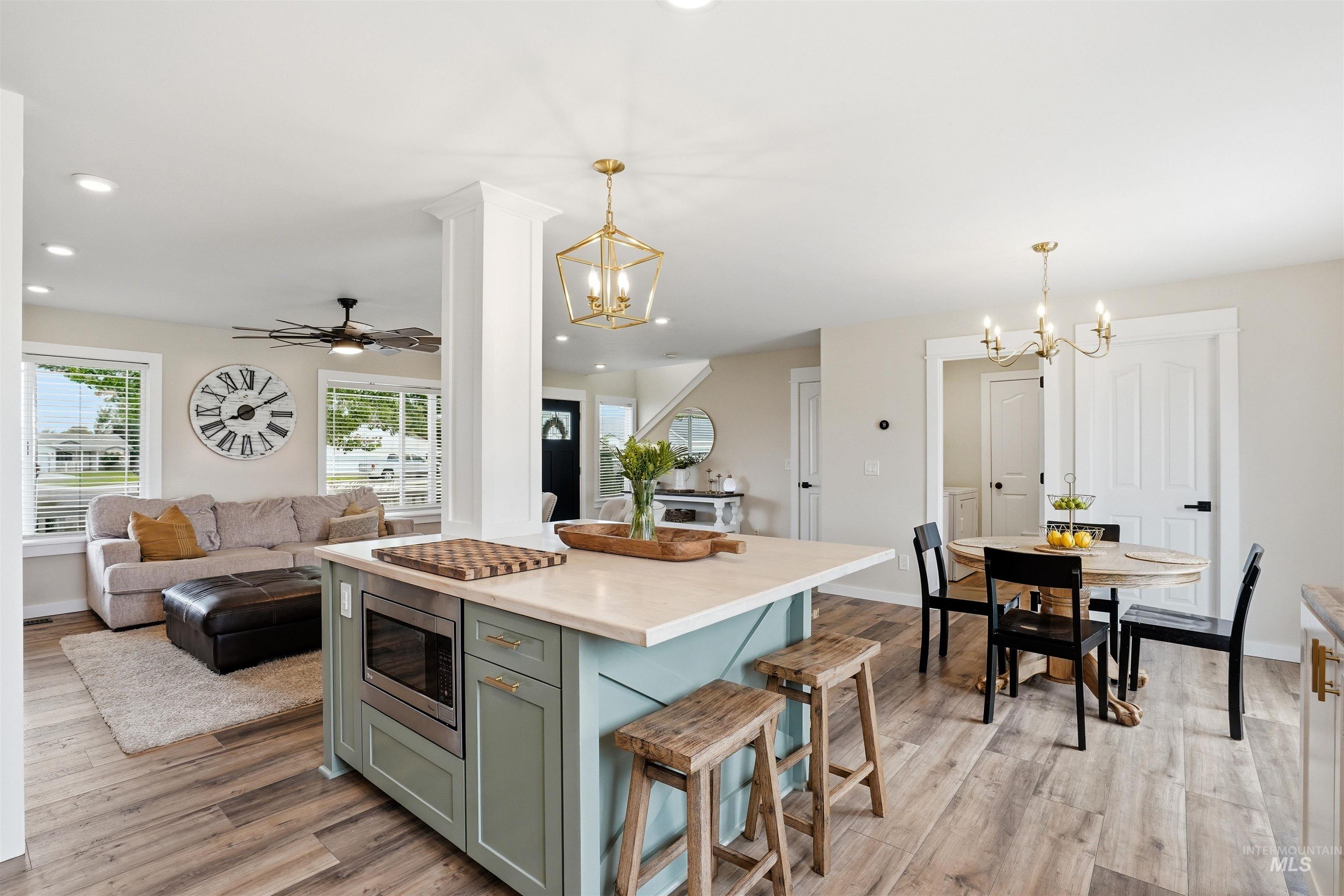 917 Prevail pl, Middleton, Idaho 83644, 3 Bedrooms, 3 Bathrooms, Residential For Sale, Price $425,000, 98989652