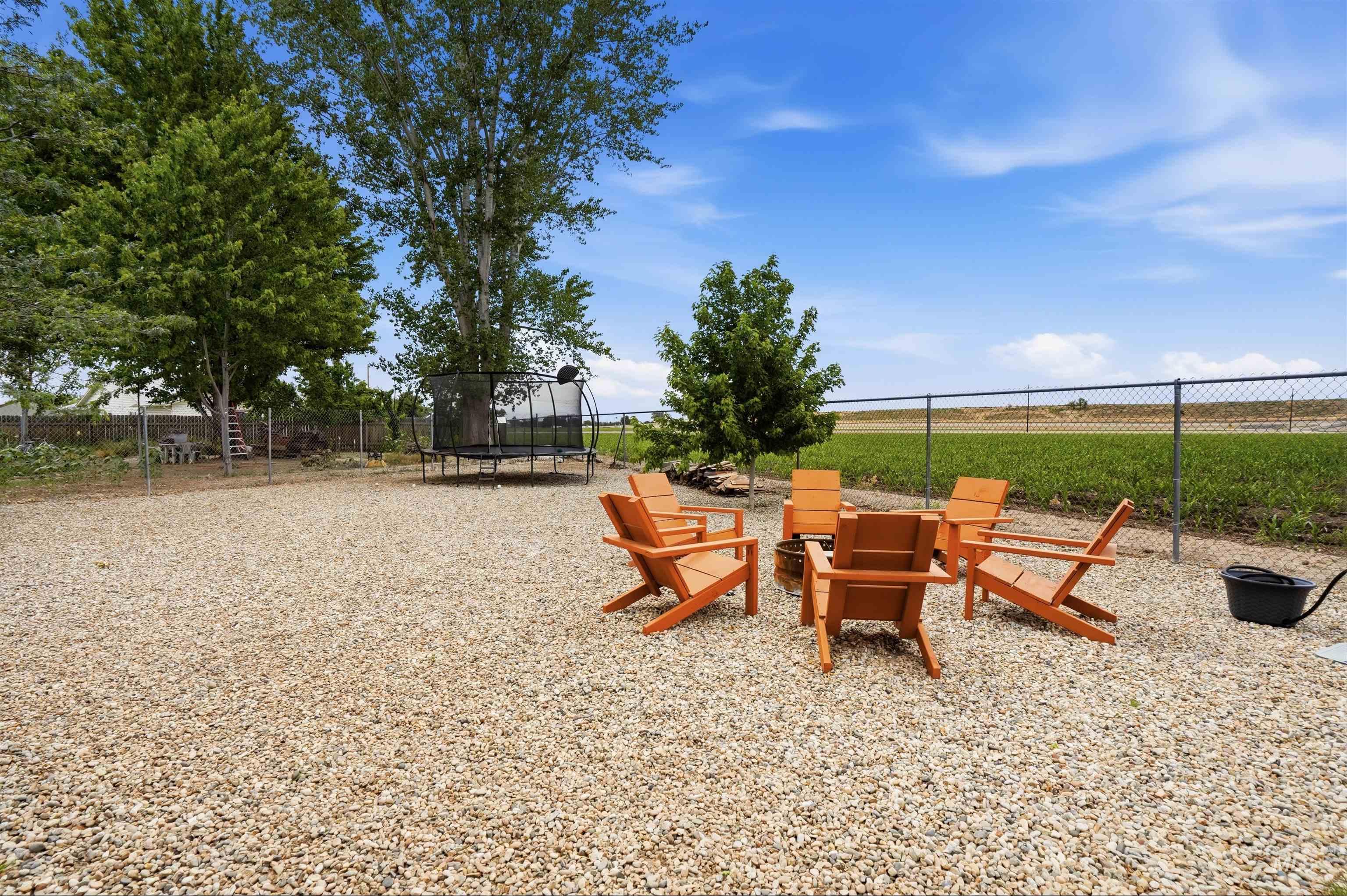 917 Prevail pl, Middleton, Idaho 83644, 3 Bedrooms, 3 Bathrooms, Residential For Sale, Price $425,000, 98989652