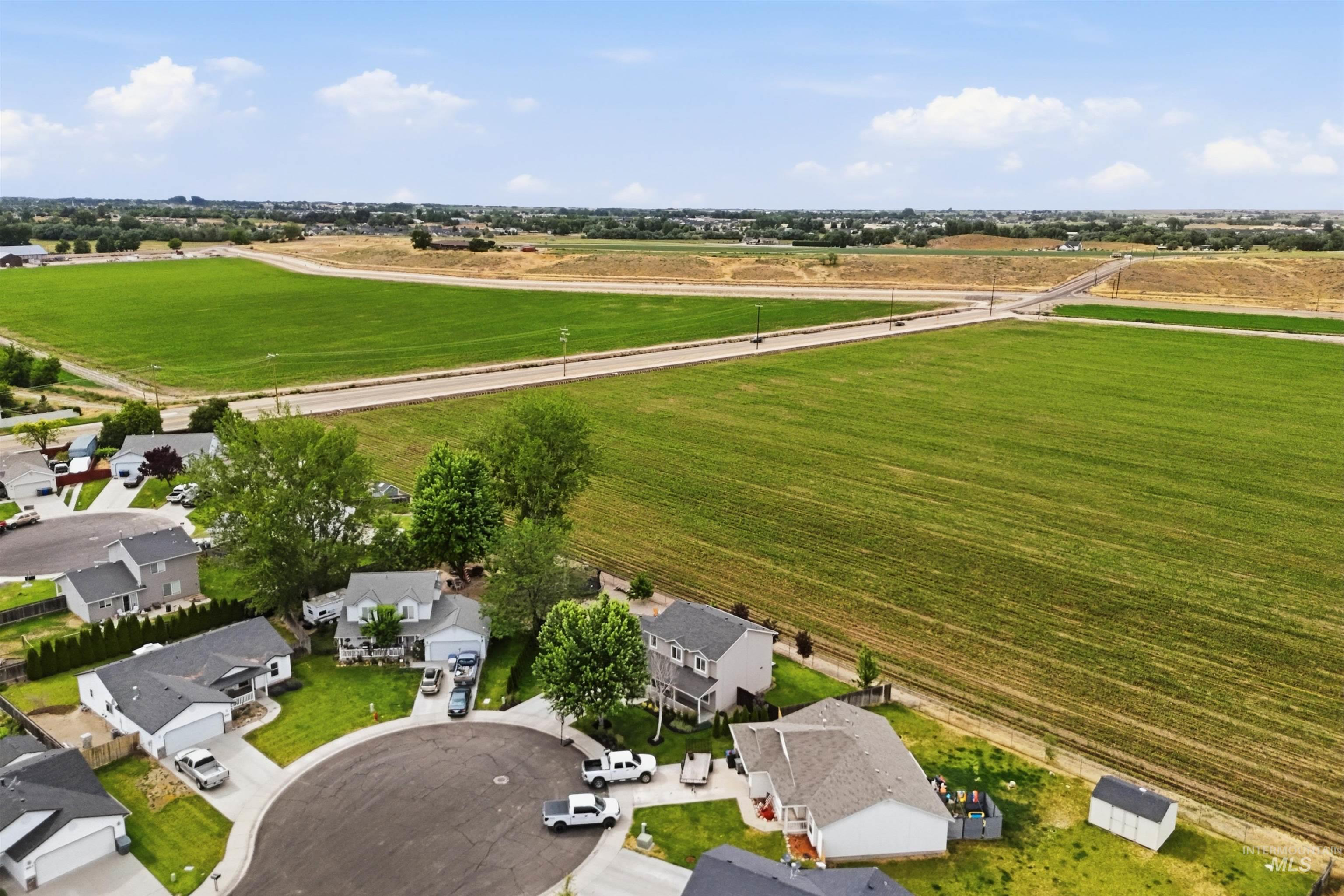 917 Prevail pl, Middleton, Idaho 83644, 3 Bedrooms, 3 Bathrooms, Residential For Sale, Price $425,000, 98989652