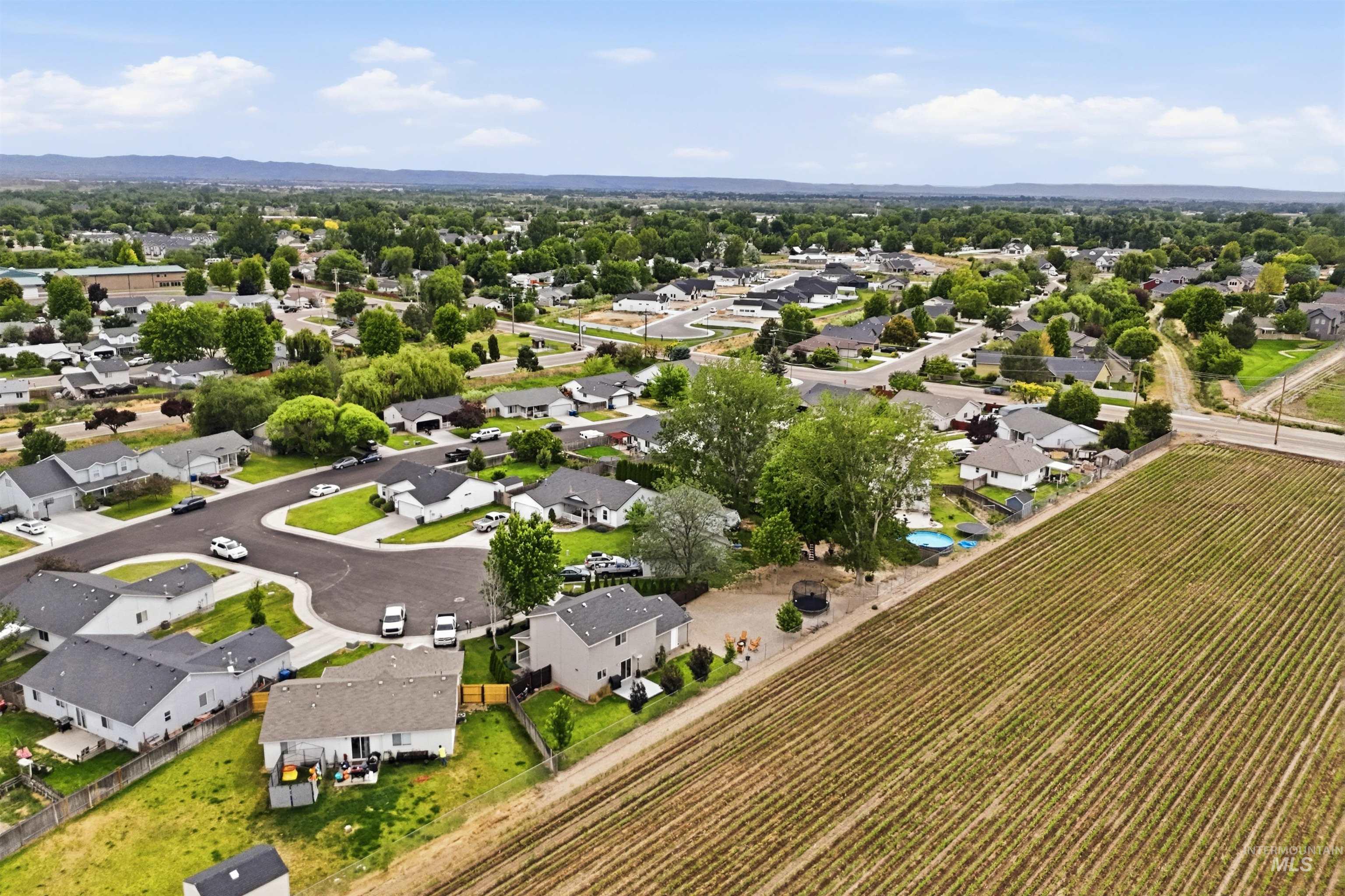 917 Prevail pl, Middleton, Idaho 83644, 3 Bedrooms, 3 Bathrooms, Residential For Sale, Price $425,000, 98989652