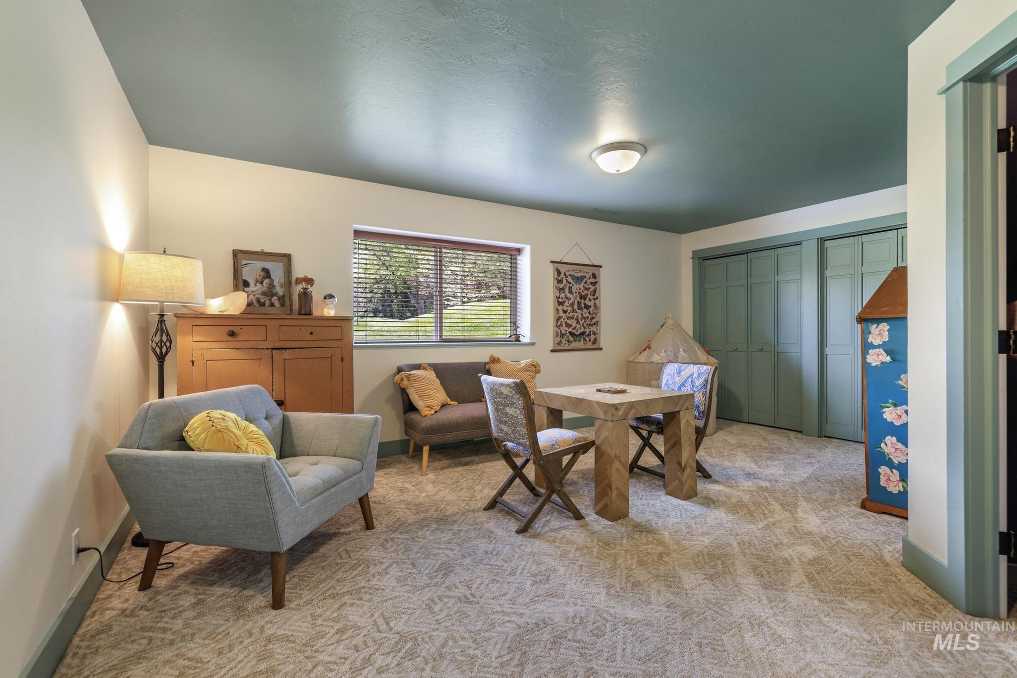 2831 9th Ave E., Twin Falls, Idaho 83301, 5 Bedrooms, 3 Bathrooms, Residential For Sale, Price $639,900, 98989653