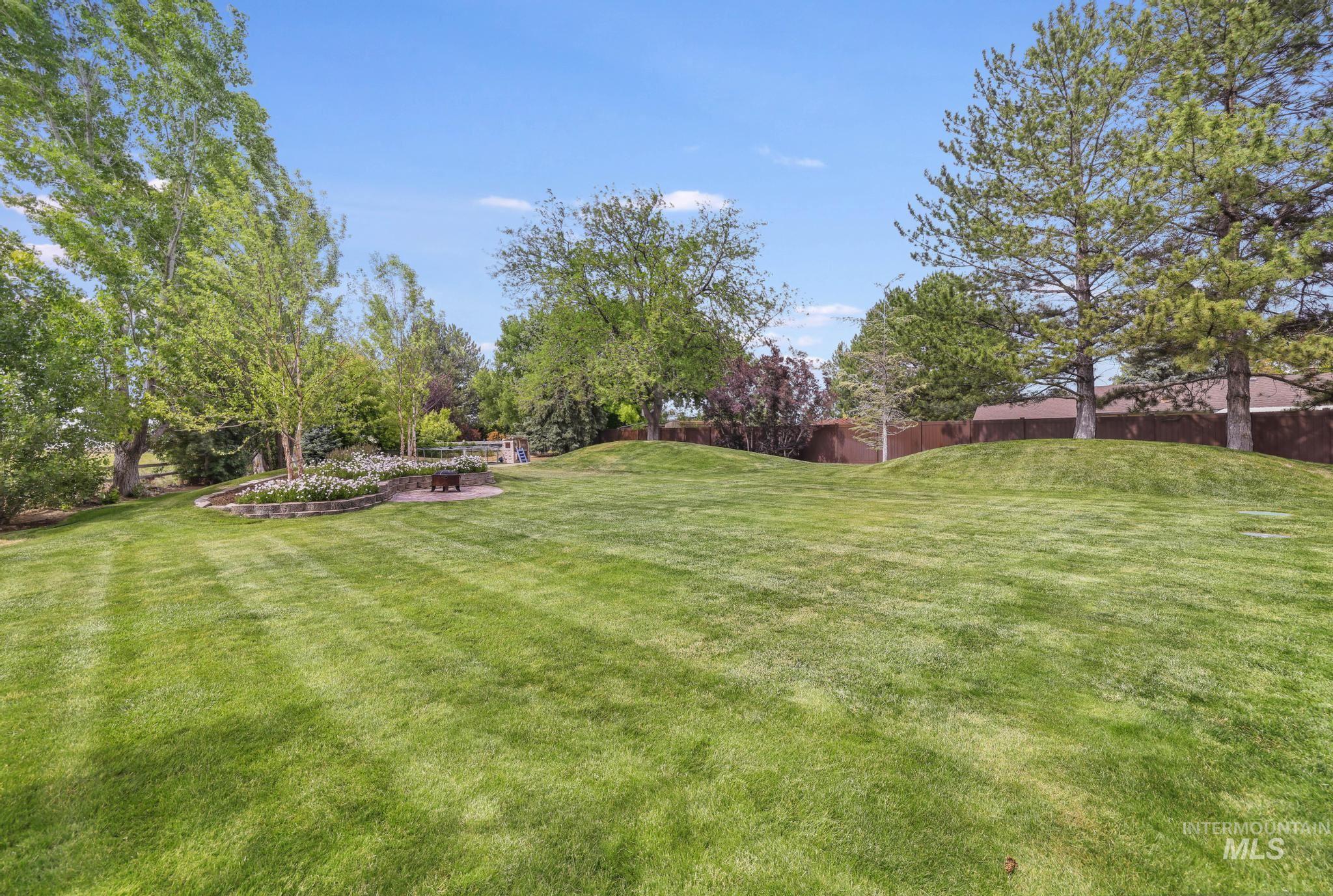 2831 9th Ave E., Twin Falls, Idaho 83301, 5 Bedrooms, 3 Bathrooms, Residential For Sale, Price $639,900, 98989653