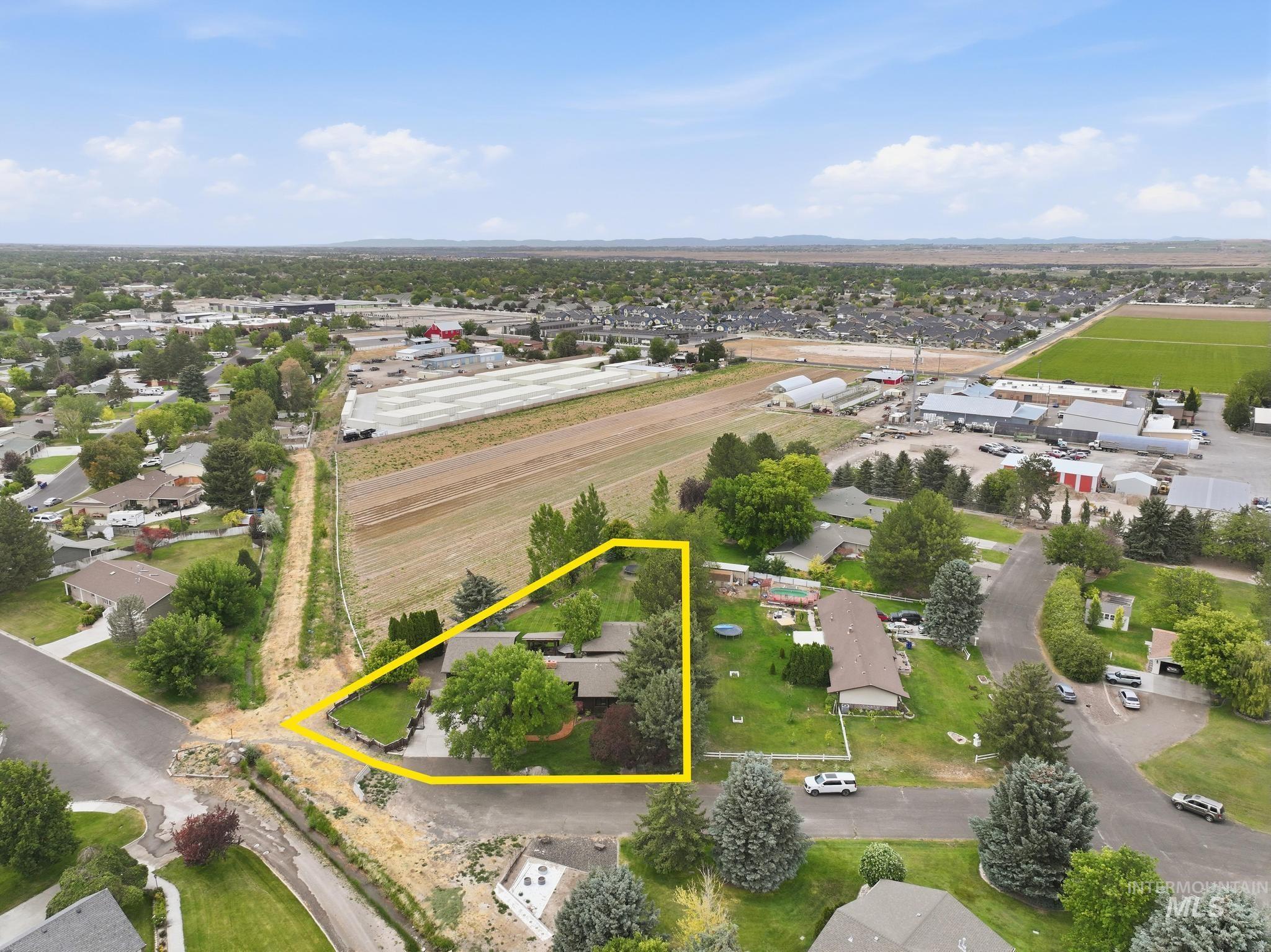 2831 9th Ave E., Twin Falls, Idaho 83301, 5 Bedrooms, 3 Bathrooms, Residential For Sale, Price $639,900, 98989653