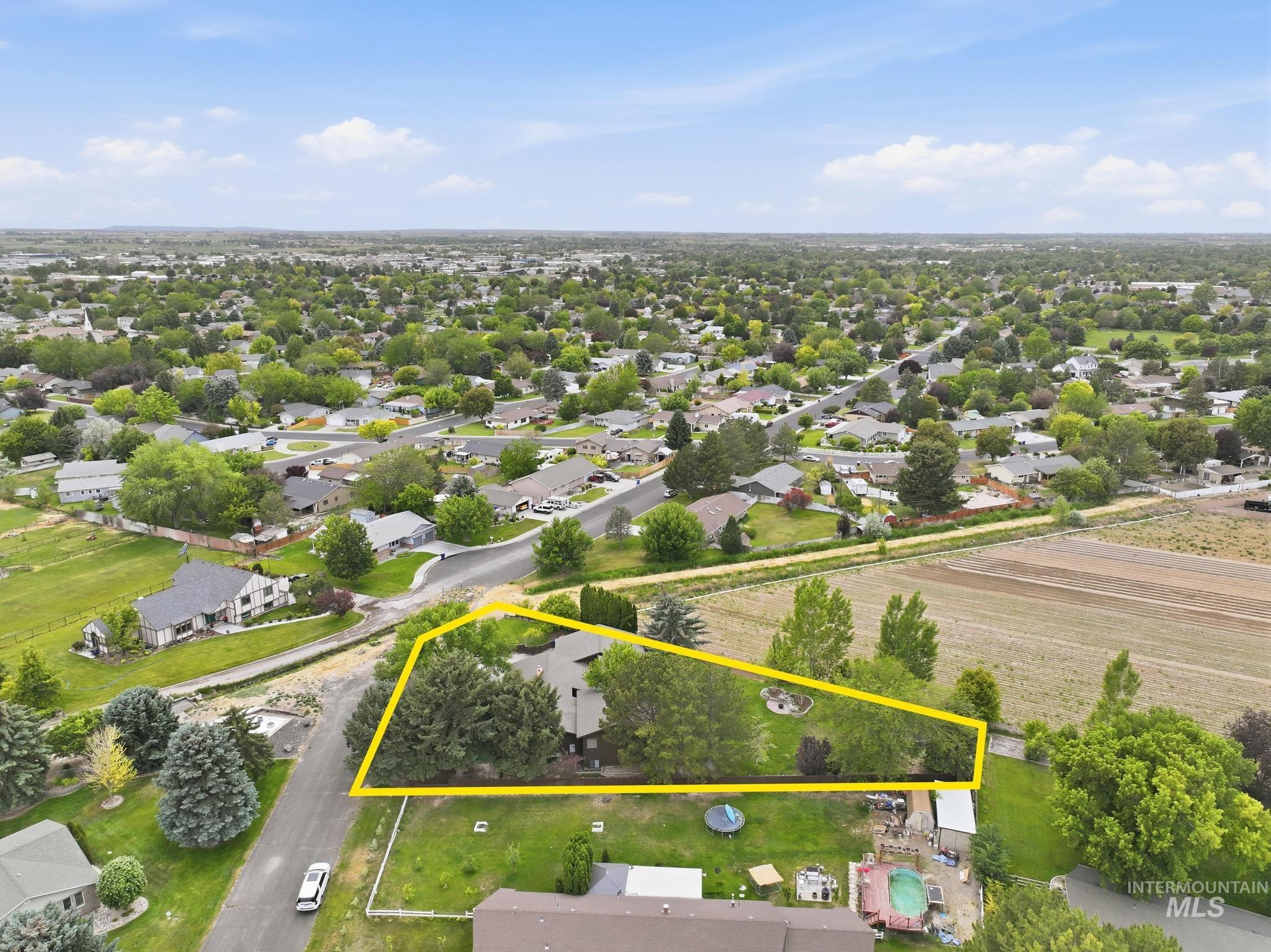 2831 9th Ave E., Twin Falls, Idaho 83301, 5 Bedrooms, 3 Bathrooms, Residential For Sale, Price $639,900, 98989653