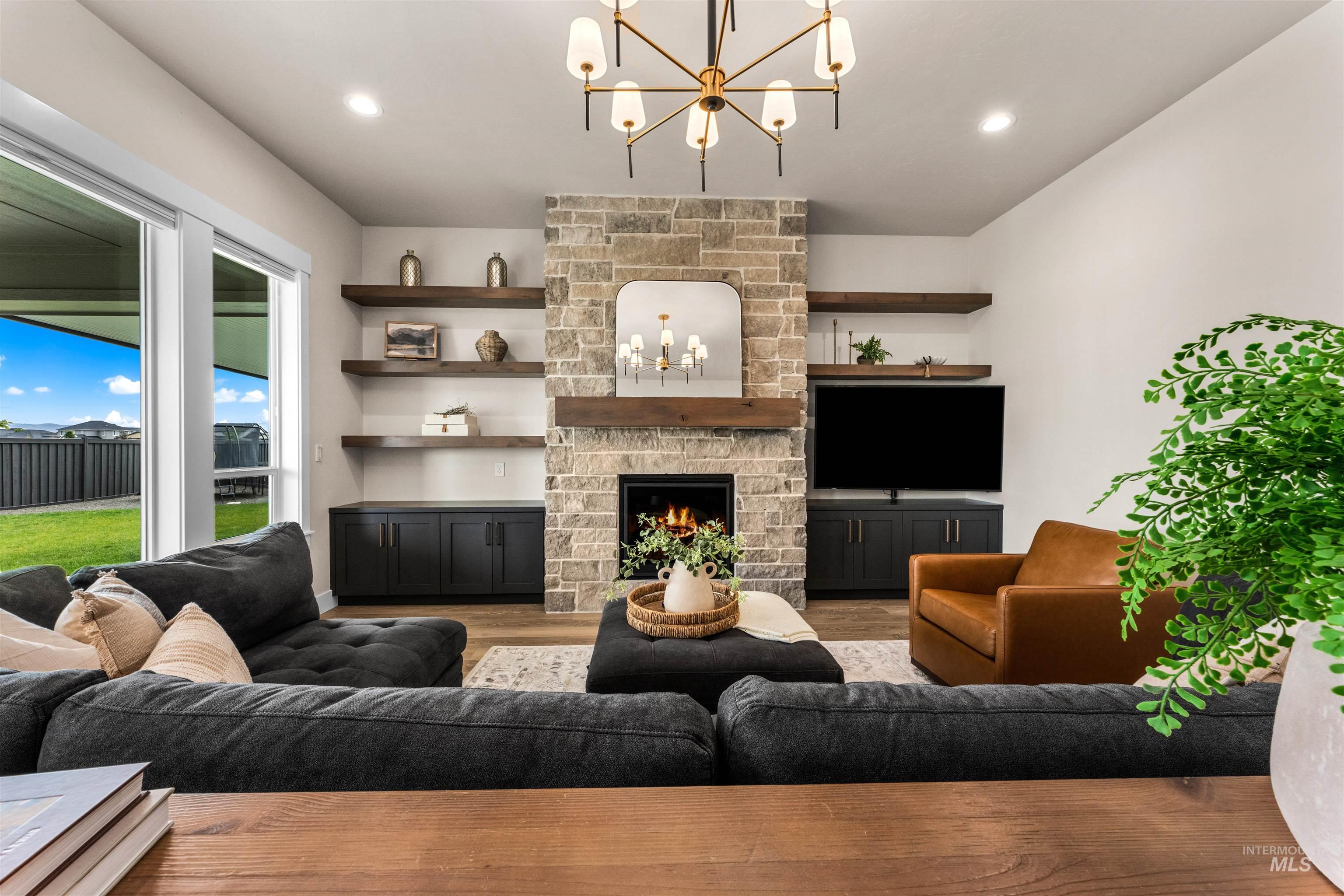 4210 W Thornapple Dr., Meridian, Idaho 83646, 5 Bedrooms, 3.5 Bathrooms, Residential For Sale, Price $1,099,000,MLS 98989655