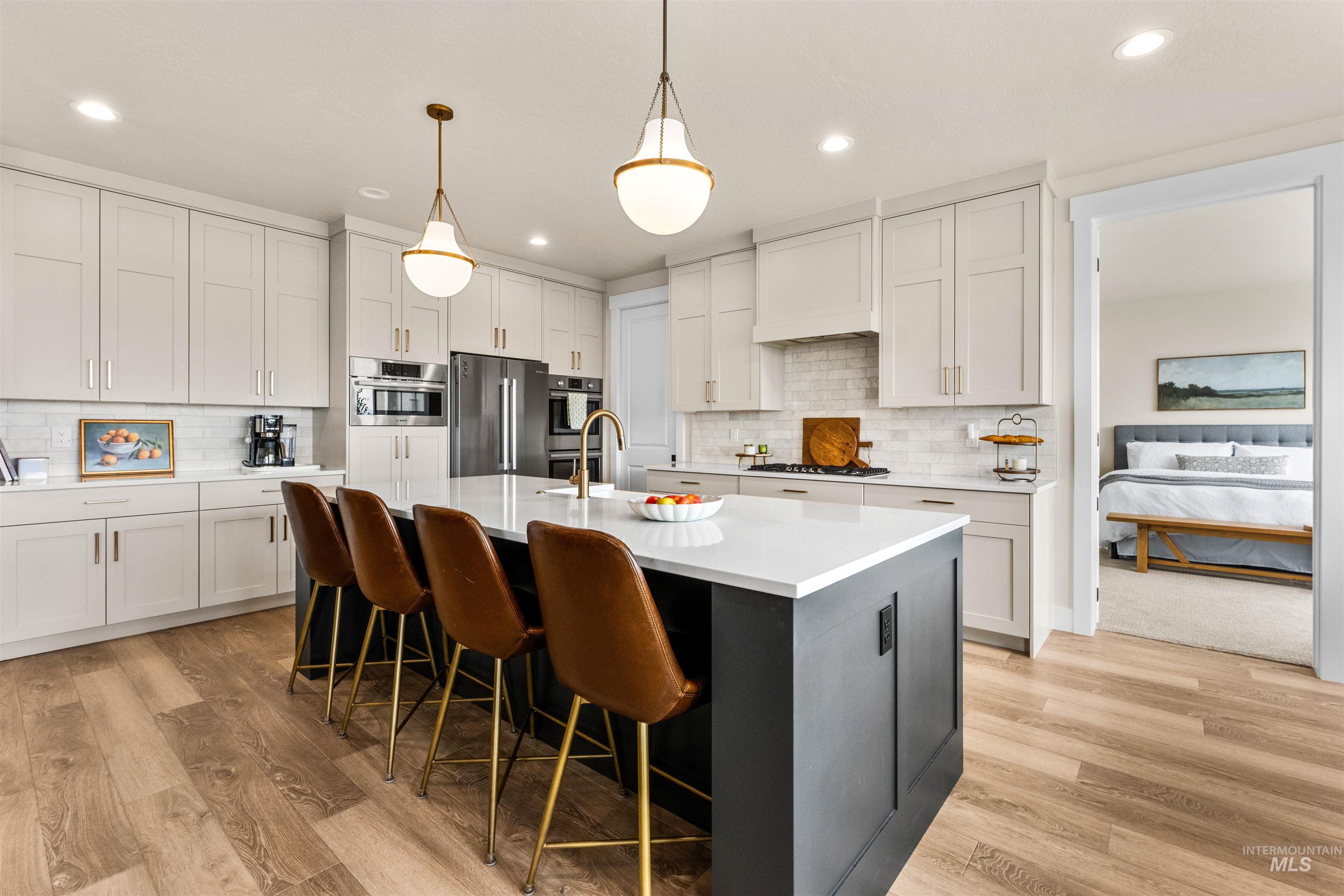 4210 W Thornapple Dr., Meridian, Idaho 83646, 5 Bedrooms, 3.5 Bathrooms, Residential For Sale, Price $1,099,000,MLS 98989655