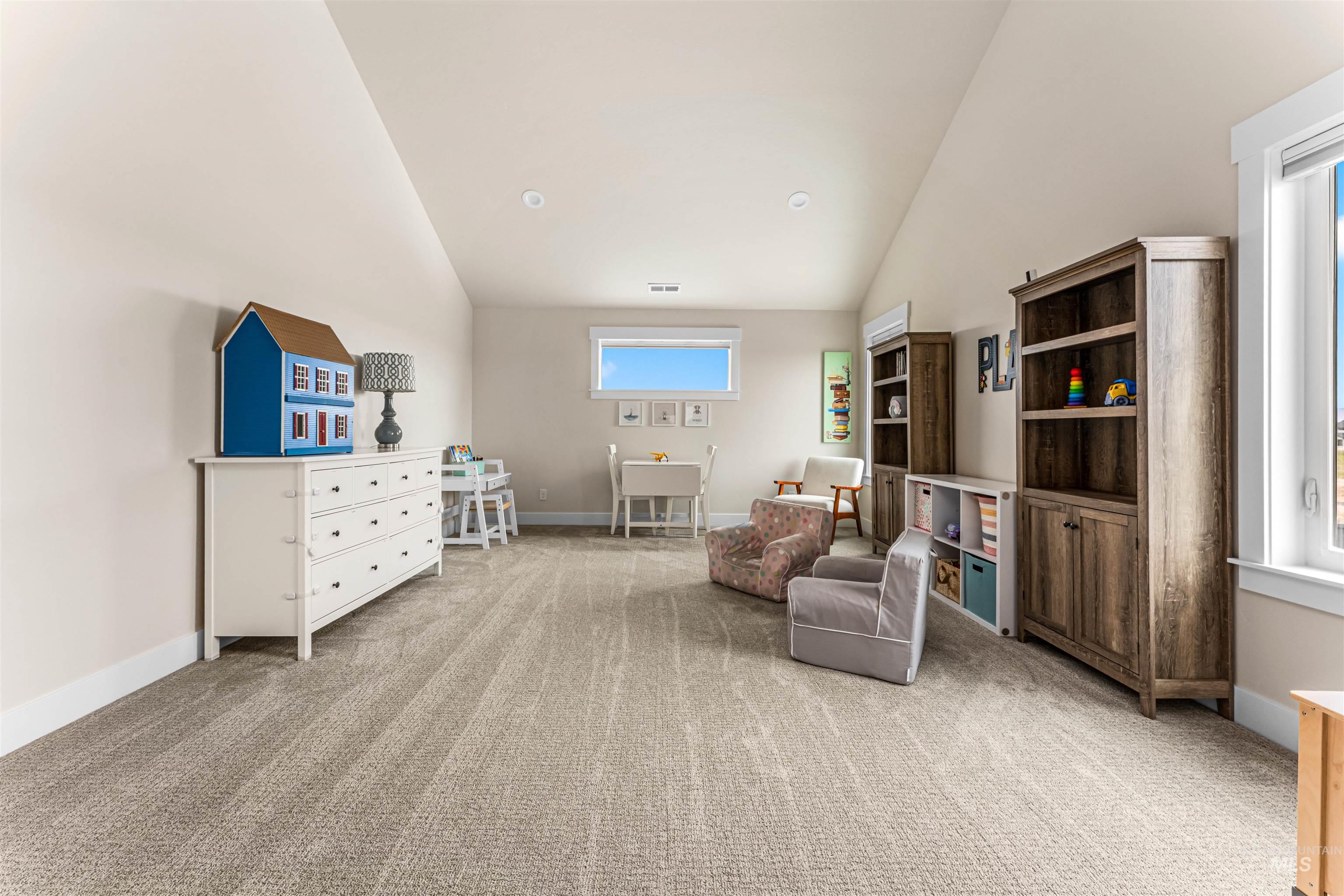 4210 W Thornapple Dr., Meridian, Idaho 83646, 5 Bedrooms, 3.5 Bathrooms, Residential For Sale, Price $1,099,000,MLS 98989655