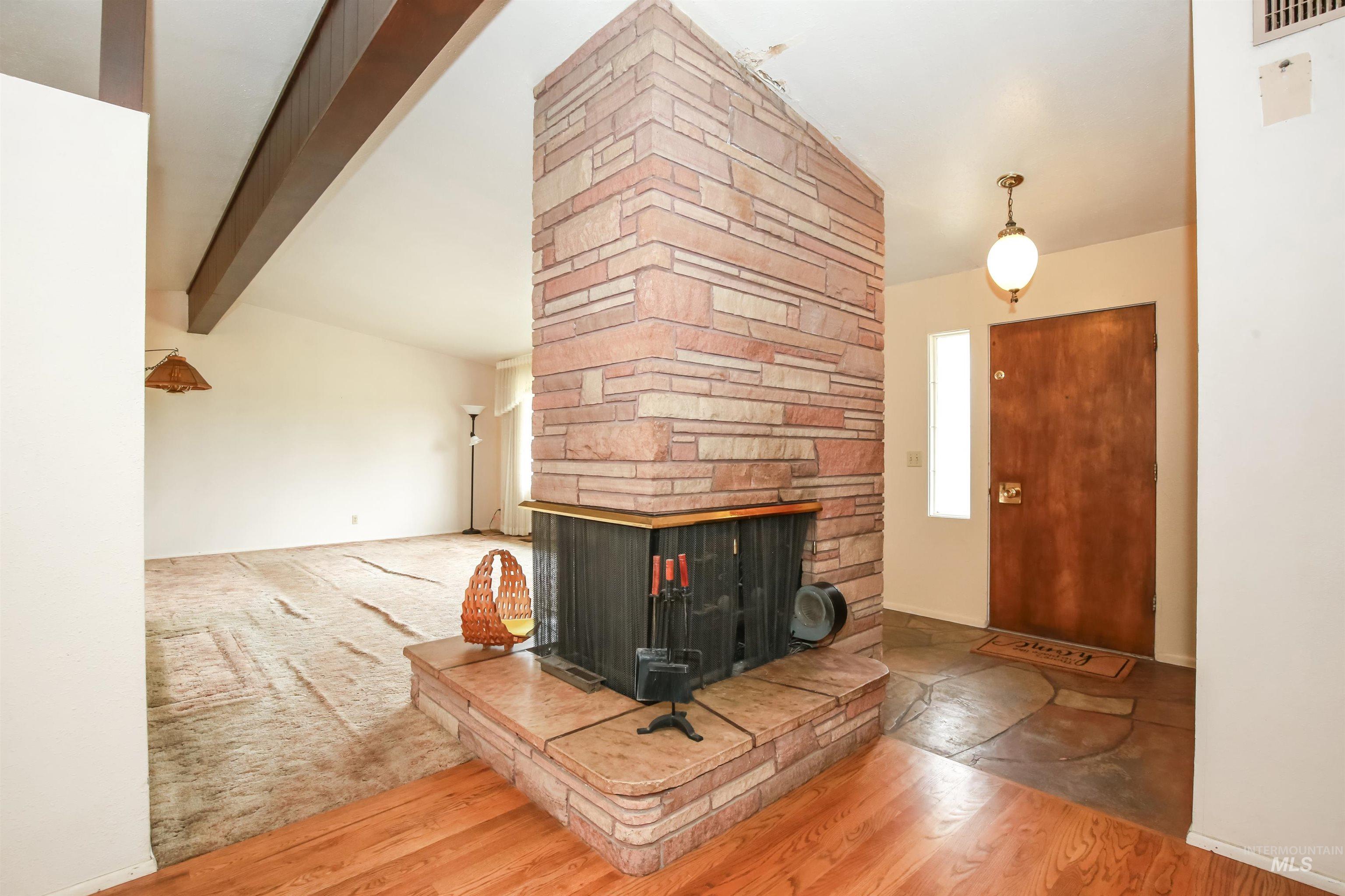 2411 Sunset Drive, Ontario, Oregon 97914, 4 Bedrooms, 2.5 Bathrooms, Residential For Sale, Price $450,000, 98989657