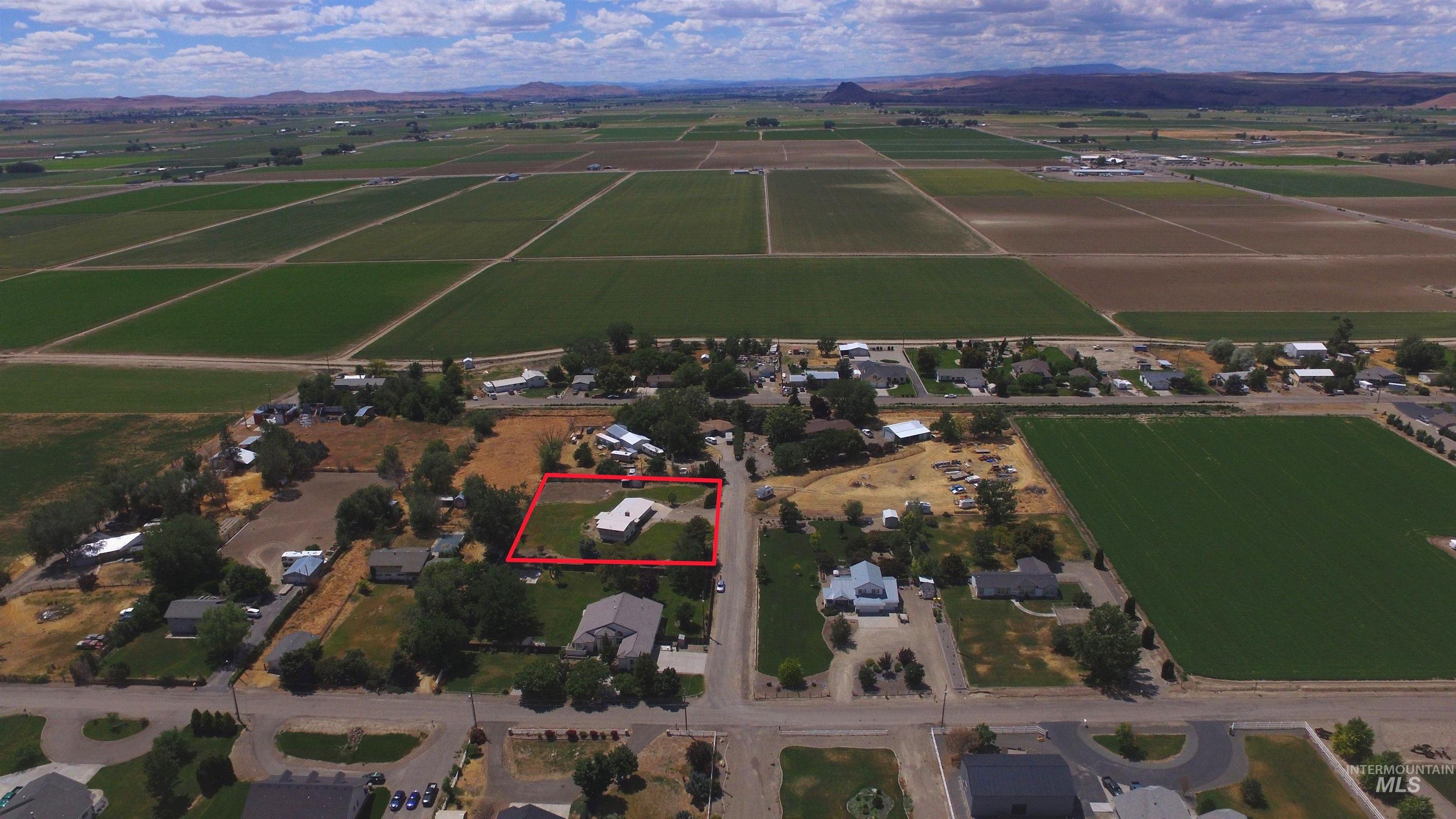 2411 Sunset Drive, Ontario, Oregon 97914, 4 Bedrooms, 2.5 Bathrooms, Residential For Sale, Price $450,000, 98989657