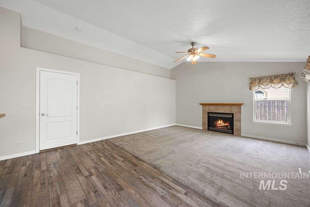 2292 N Siesta Way, Boise, Idaho 83704, 3 Bedrooms, 2 Bathrooms, Residential For Sale, Price $435,000, 98989658