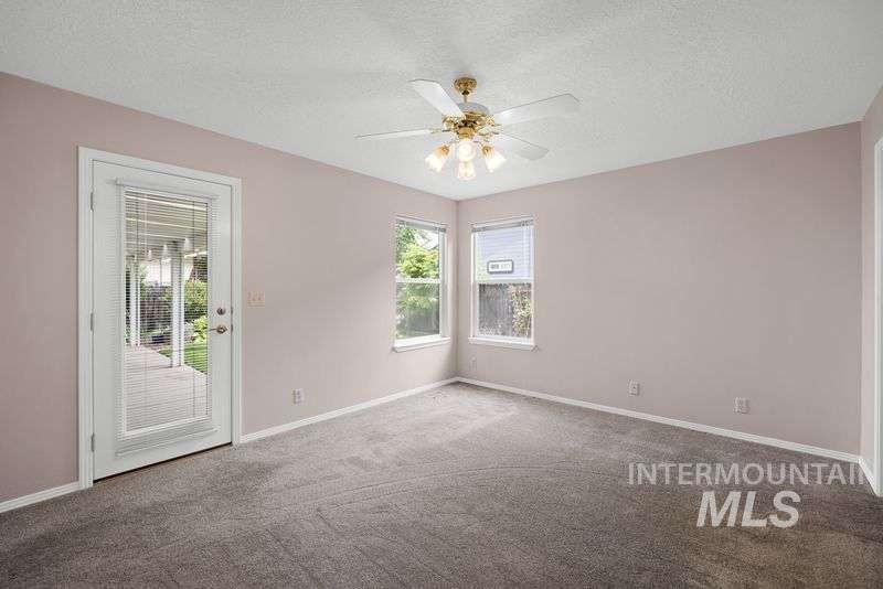 2292 N Siesta Way, Boise, Idaho 83704, 3 Bedrooms, 2 Bathrooms, Residential For Sale, Price $435,000, 98989658