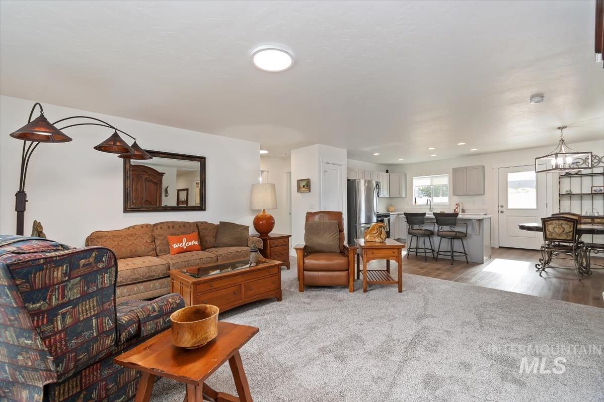 1840 Regency Way, Emmett, Idaho 83617, 3 Bedrooms, 2 Bathrooms, Residential For Sale, Price $399,000, 98989659