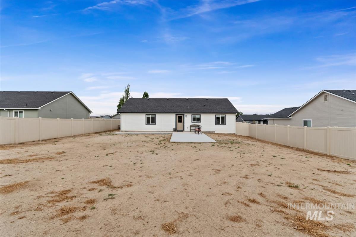 1840 Regency Way, Emmett, Idaho 83617, 3 Bedrooms, 2 Bathrooms, Residential For Sale, Price $399,000, 98989659