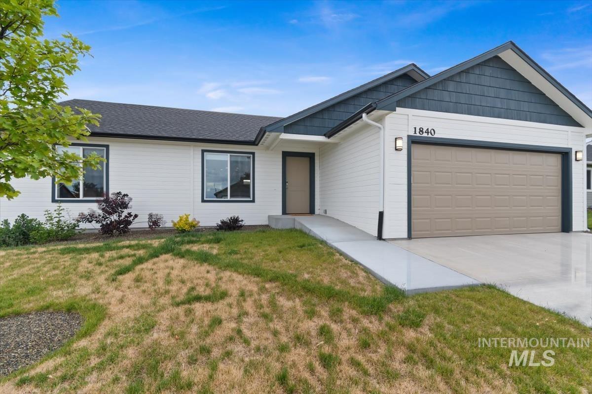 1840 Regency Way, Emmett, Idaho 83617, 3 Bedrooms, 2 Bathrooms, Residential For Sale, Price $399,000, 98989659
