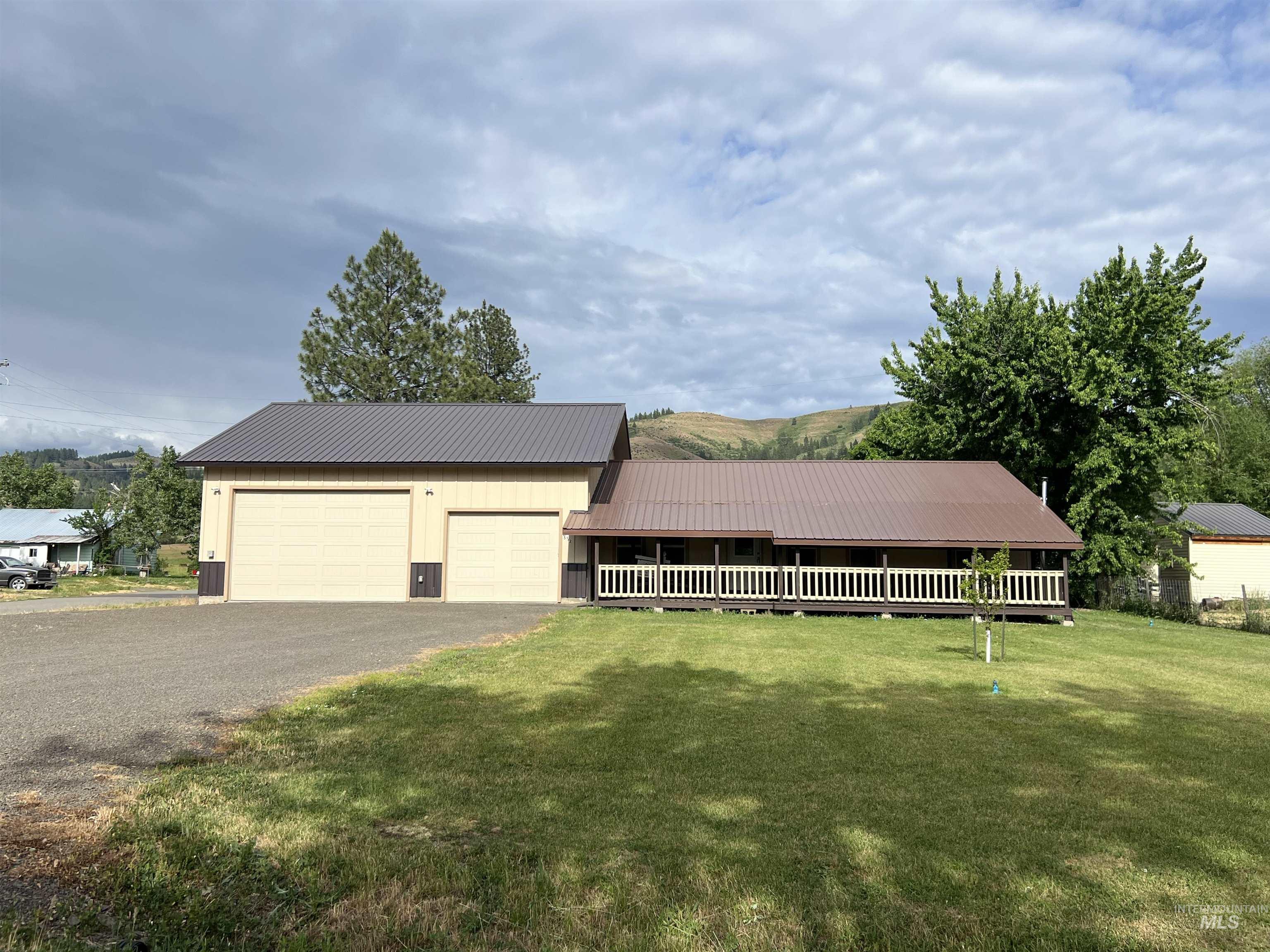 305 1/2 Clarendon, Council, Idaho 83612, 2 Bedrooms, 2 Bathrooms, Residential For Sale, Price $365,000, 98989660