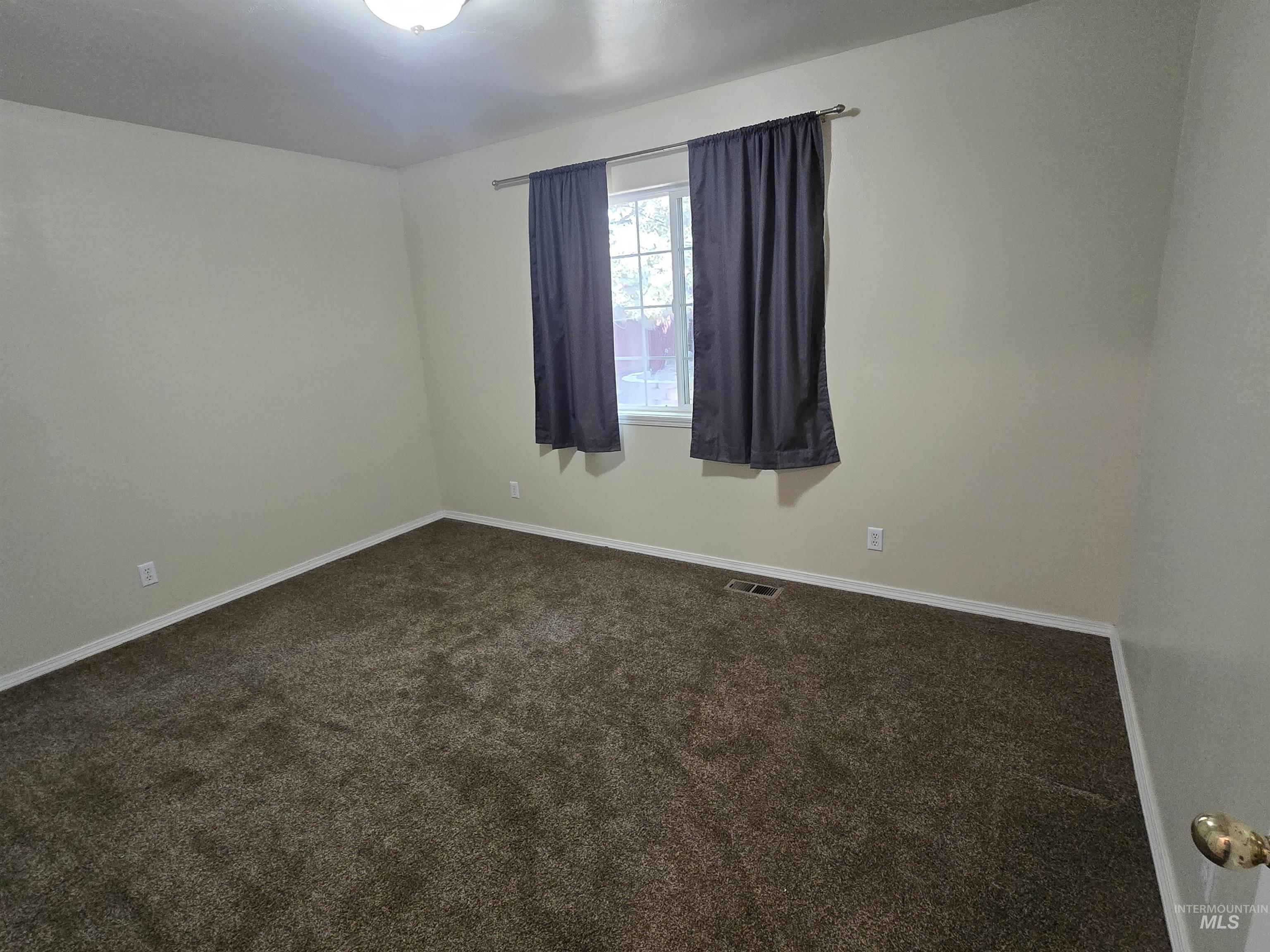 1374 Galena Drive, Twin Falls, Idaho 83301, 4 Bedrooms, 2 Bathrooms, Residential For Sale, Price $389,900, 98989663