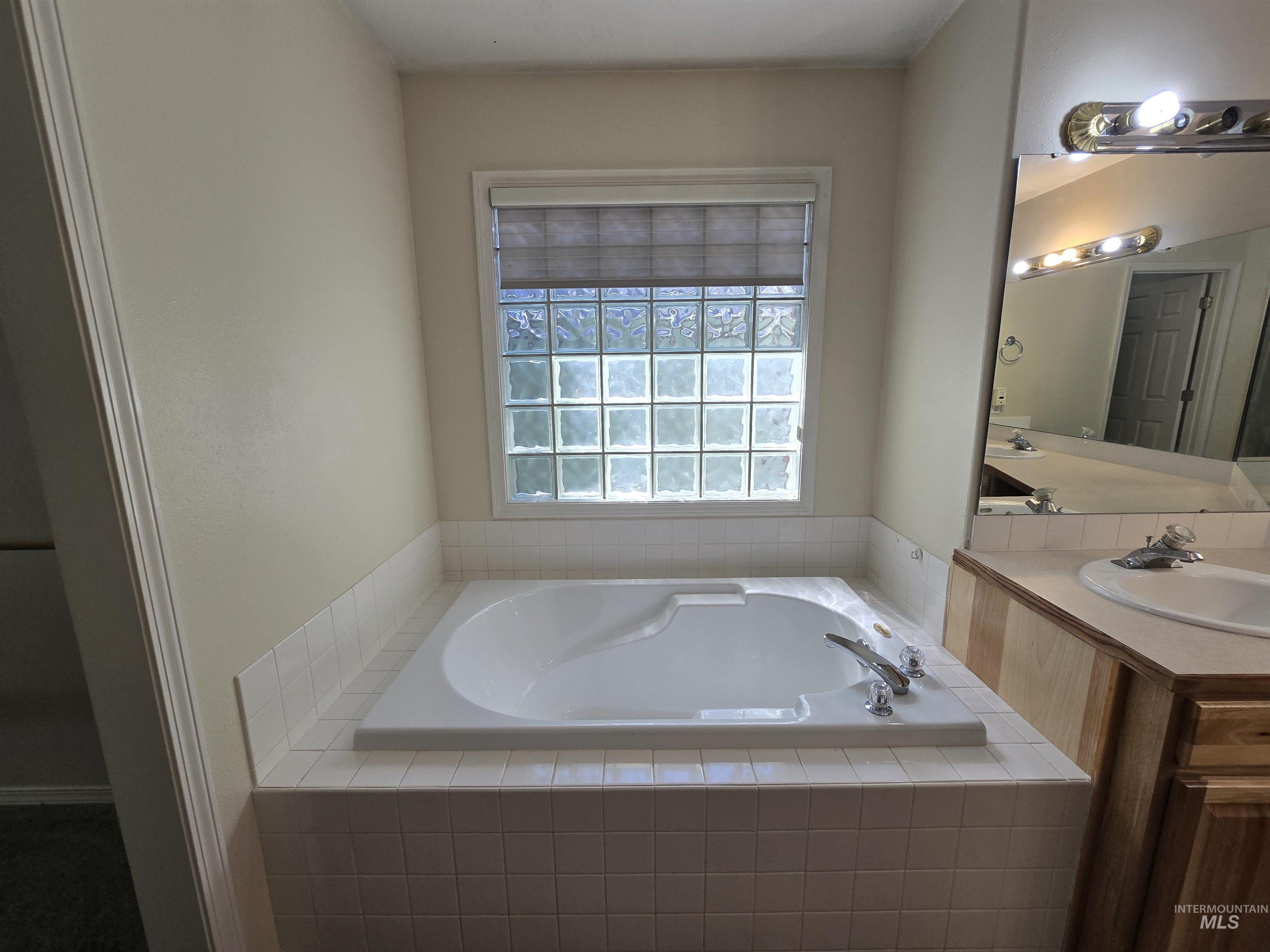 1374 Galena Drive, Twin Falls, Idaho 83301, 4 Bedrooms, 2 Bathrooms, Residential For Sale, Price $389,900, 98989663