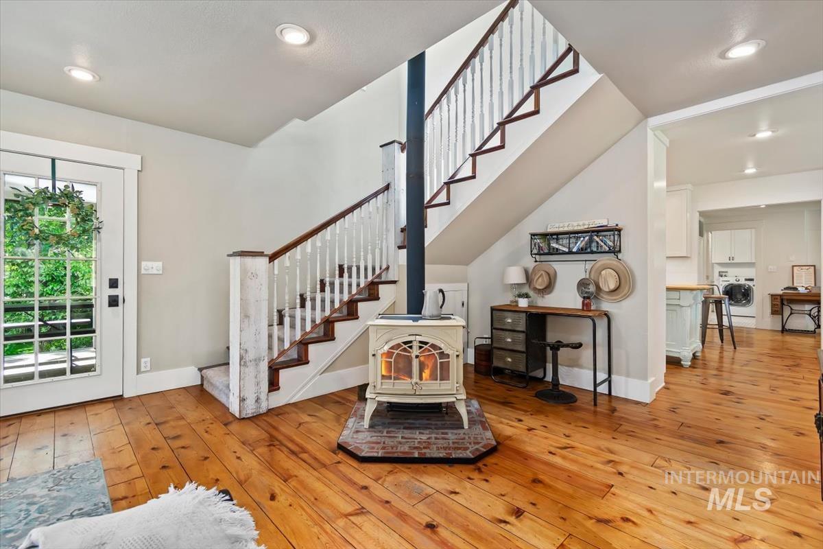 1825 W Beacon Light Rd, Eagle, Idaho 83616, 4 Bedrooms, 3 Bathrooms, Residential For Sale, Price $1,675,000, 98989664