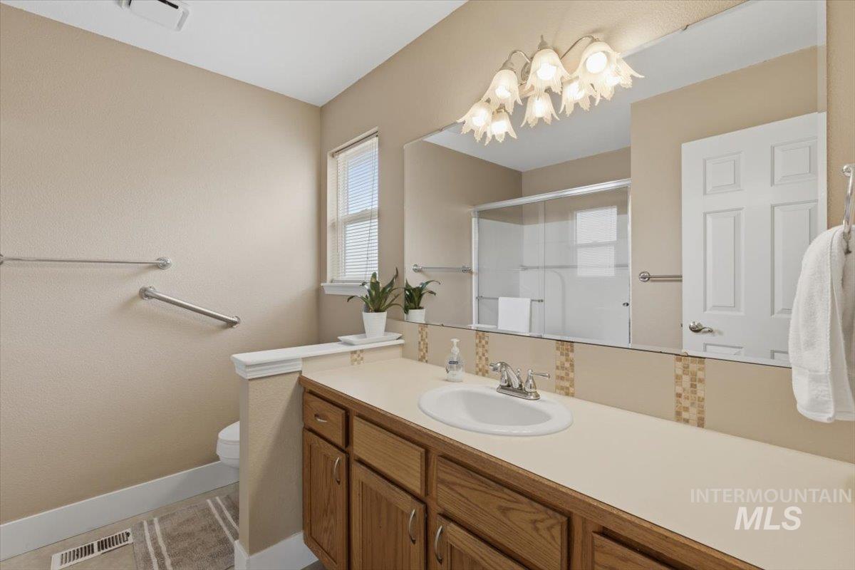 2716 E Castleberg Loop, Nampa, Idaho 83686, 3 Bedrooms, 2 Bathrooms, Residential For Sale, Price $369,900, 98989667