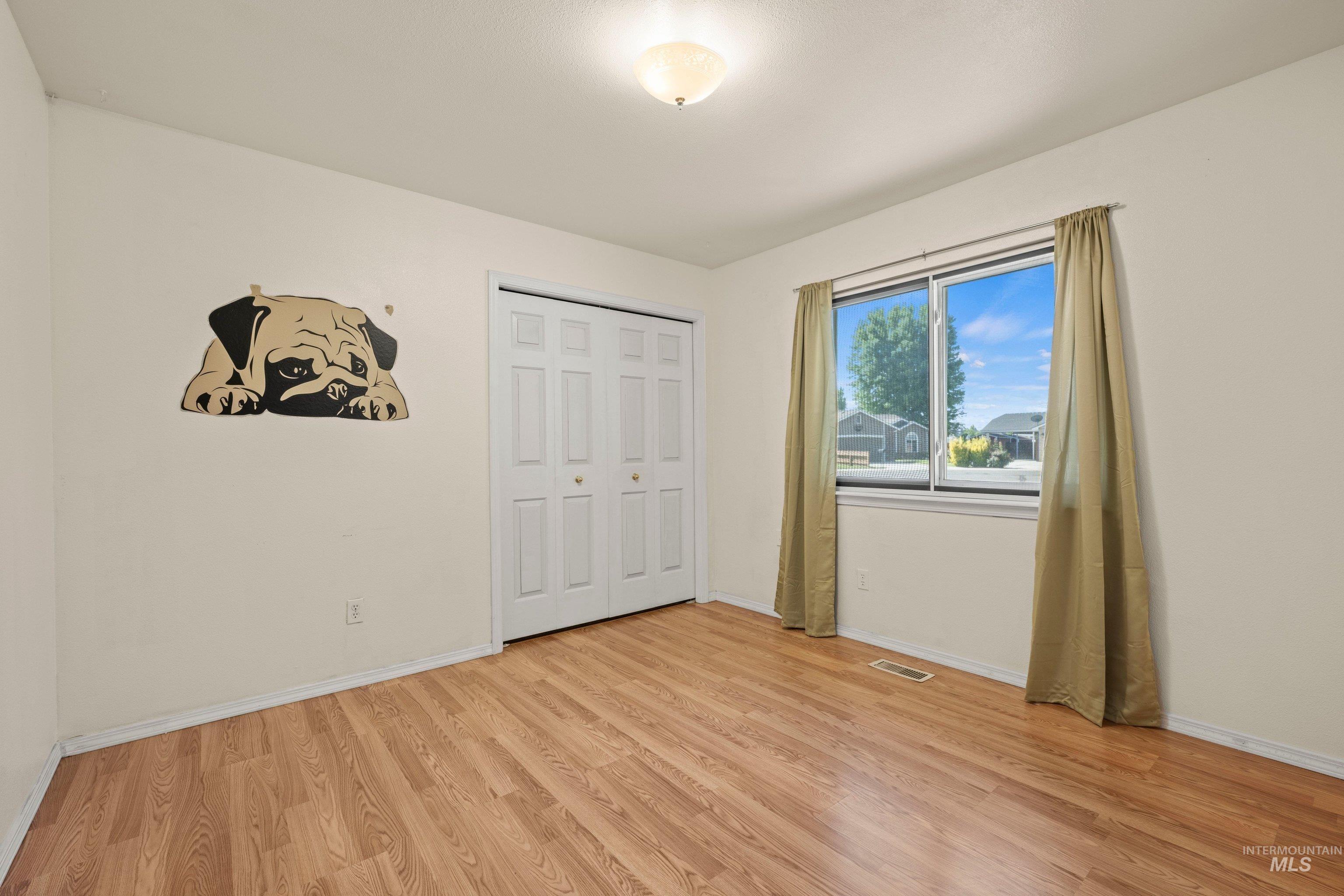 156 E Eastbrook Ct, Meridian, Idaho 83646, 3 Bedrooms, 2 Bathrooms, Residential For Sale, Price $389,900, 98989668