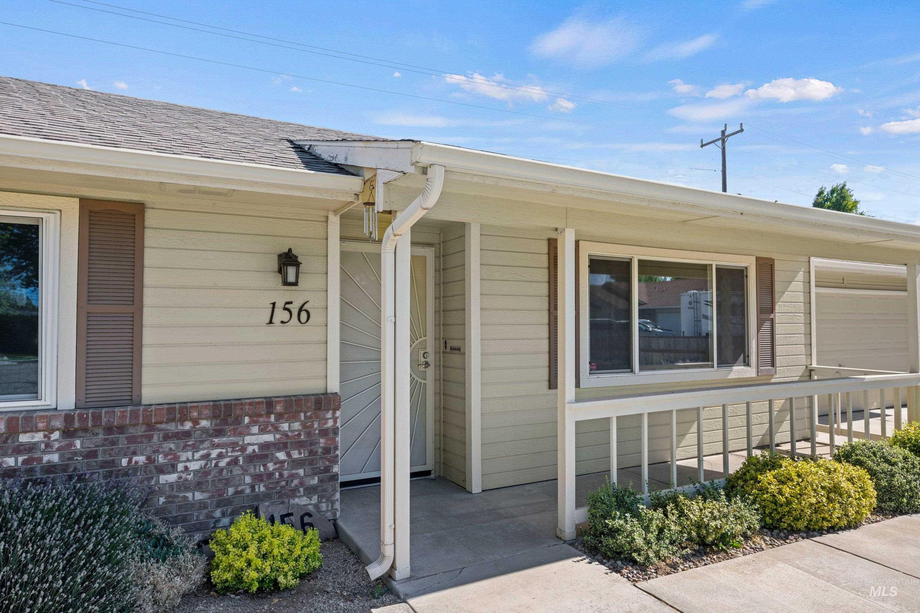 156 E Eastbrook Ct, Meridian, Idaho 83646, 3 Bedrooms, 2 Bathrooms, Residential For Sale, Price $389,900, 98989668