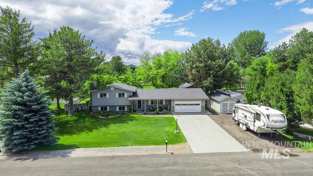 2992 9th Ave E, Twin Falls, Idaho 83301, 4 Bedrooms, 4 Bathrooms, Residential For Sale, Price $540,000, 98989670