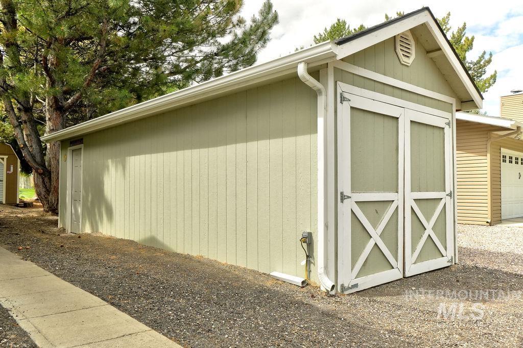2992 9th Ave E, Twin Falls, Idaho 83301, 4 Bedrooms, 4 Bathrooms, Residential For Sale, Price $540,000, 98989670