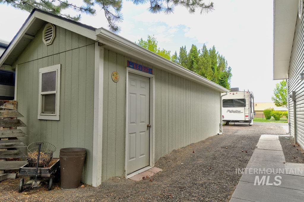 2992 9th Ave E, Twin Falls, Idaho 83301, 4 Bedrooms, 4 Bathrooms, Residential For Sale, Price $540,000, 98989670