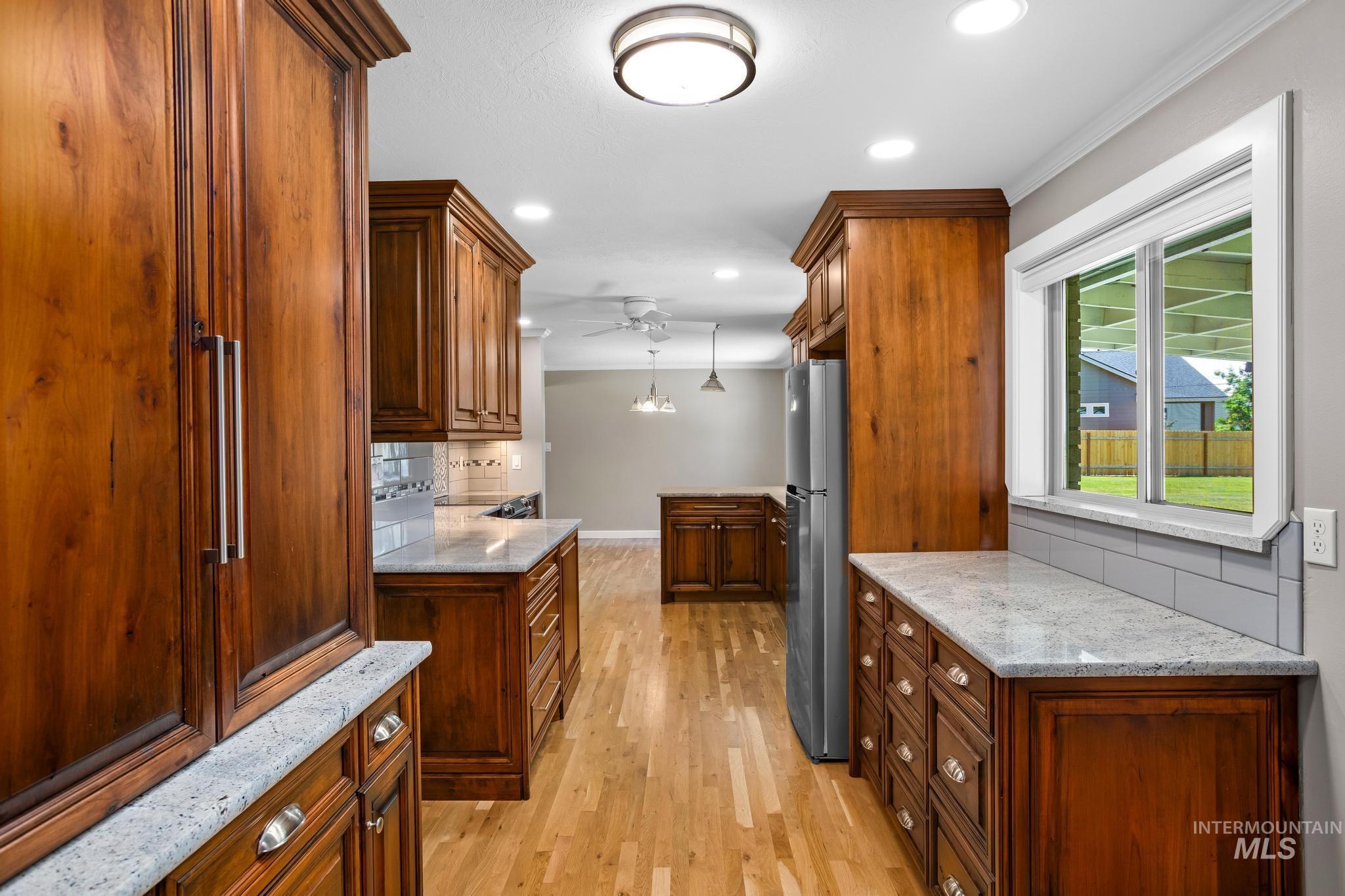 7201 W Maxwell, Boise, Idaho 83704, 5 Bedrooms, 2 Bathrooms, Residential For Sale, Price $699,900, 98989672