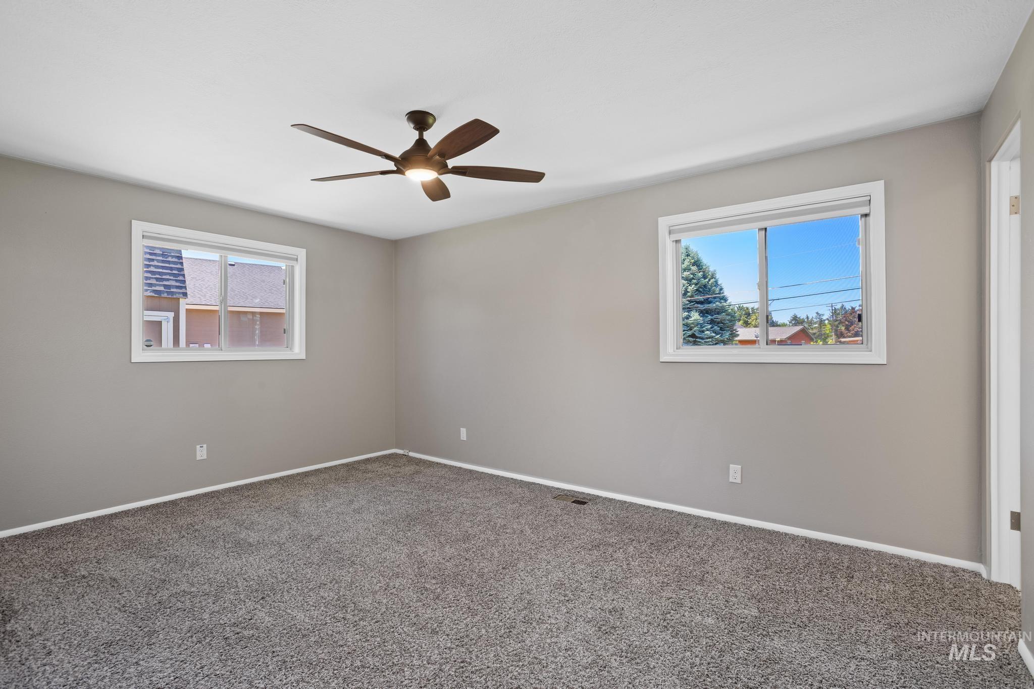 7201 W Maxwell, Boise, Idaho 83704, 5 Bedrooms, 2 Bathrooms, Residential For Sale, Price $699,900, 98989672