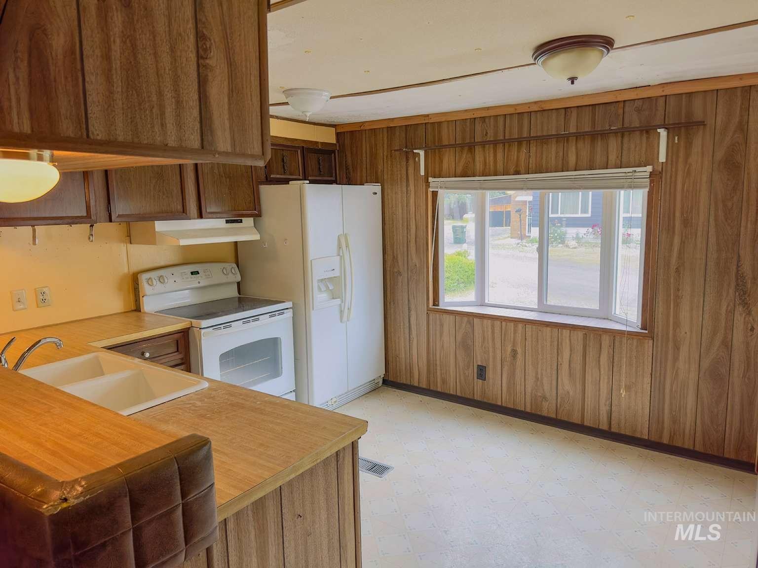 8 Bass Ln, Orofino, Idaho 83544, 2 Bedrooms, 2 Bathrooms, Residential For Sale, Price $25,000, 98989673