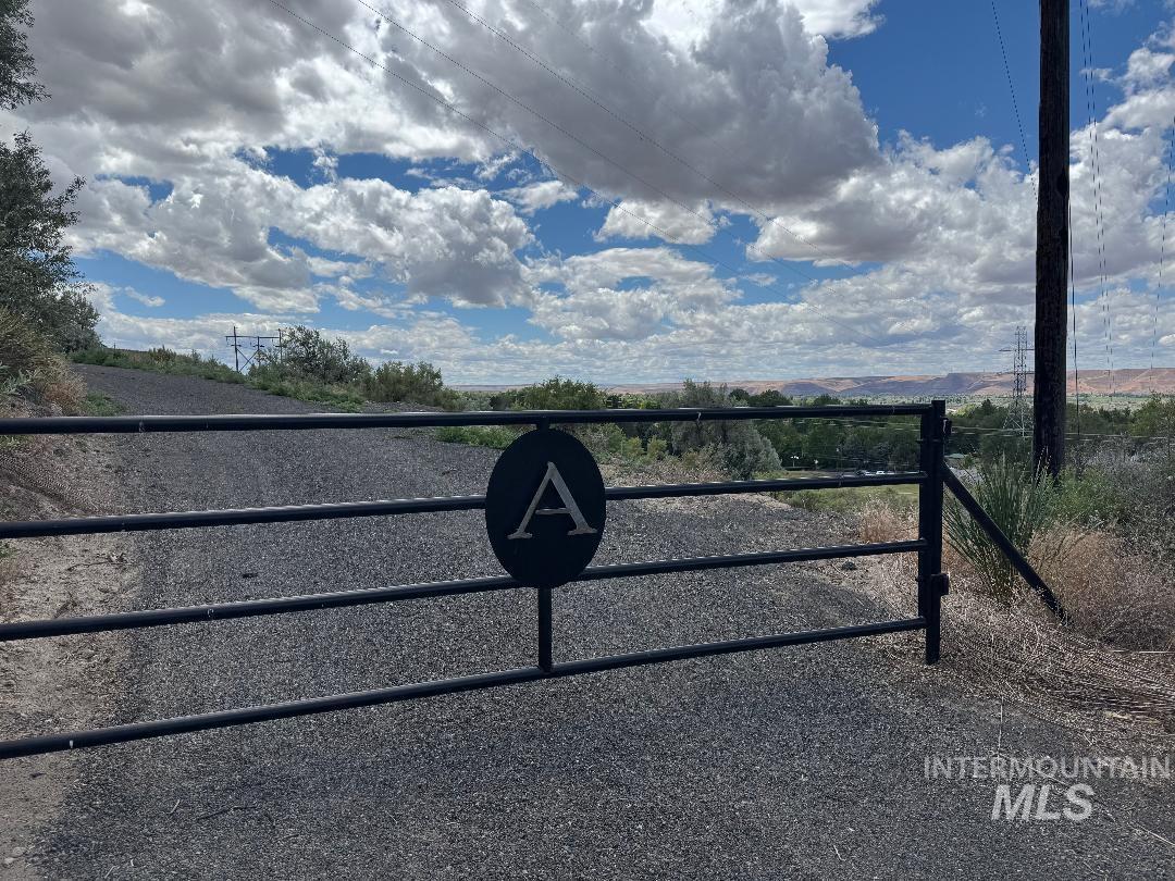 991 Justice Grade, Hagerman, Idaho 83332, Land For Sale, Price $189,500,MLS 98989676