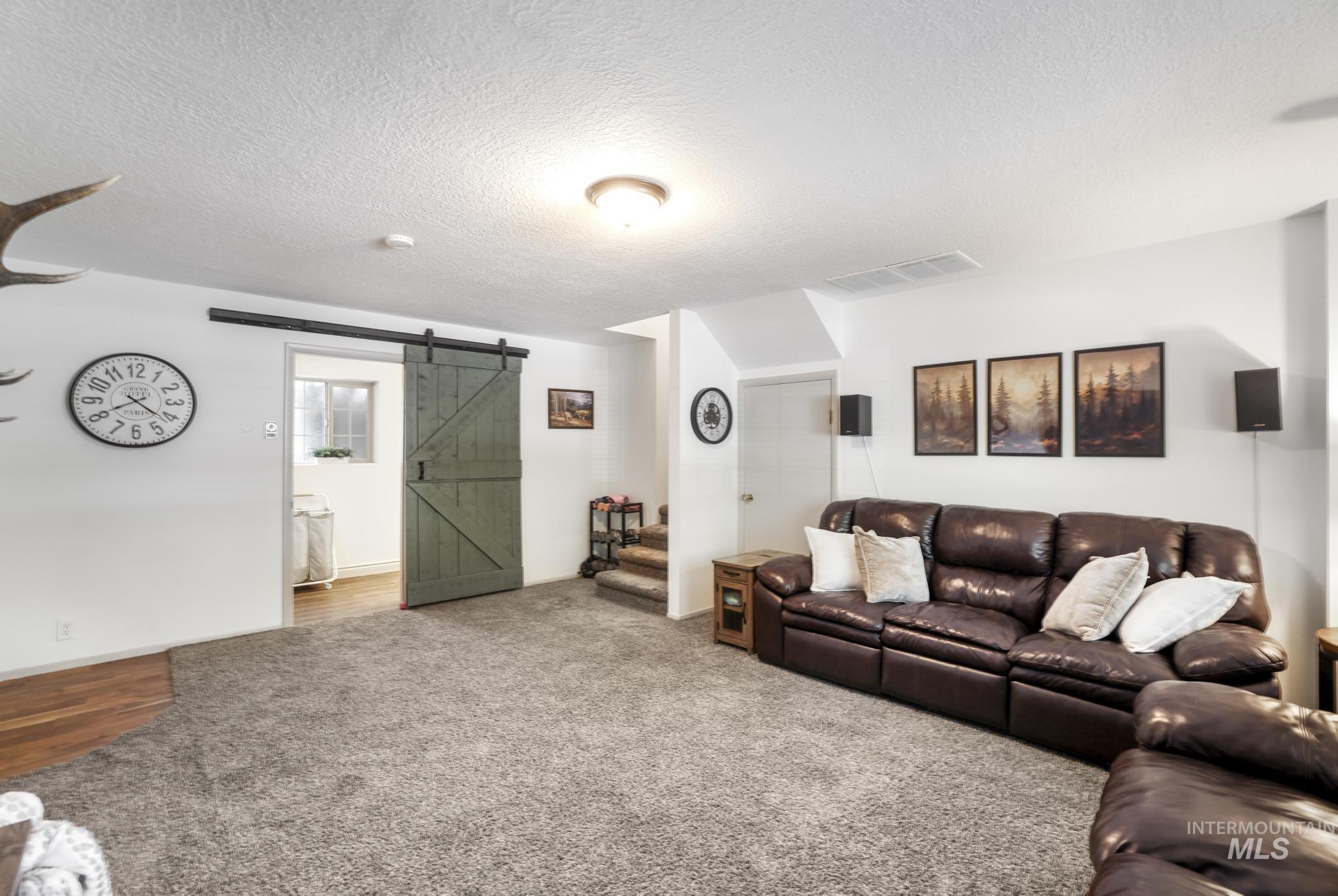 2139 Hillcrest Ln, Twin Falls, Idaho 83301-5353, 4 Bedrooms, 2.5 Bathrooms, Residential For Sale, Price $469,000, 98989679