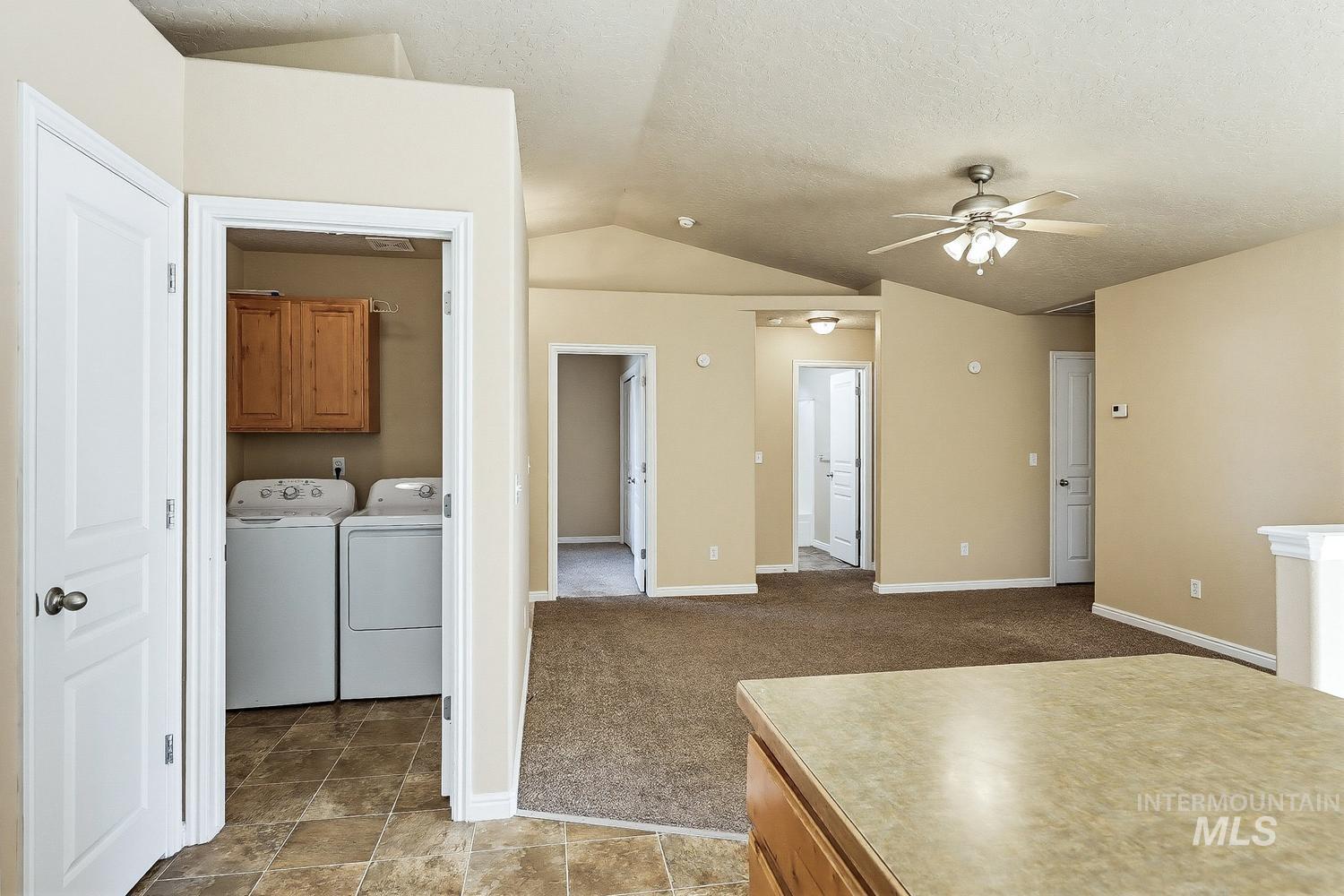 814 Sioux Ave, Emmett, Idaho 83617-4011, 3 Bedrooms, 2 Bathrooms, Residential For Sale, Price $316,000, 98989680