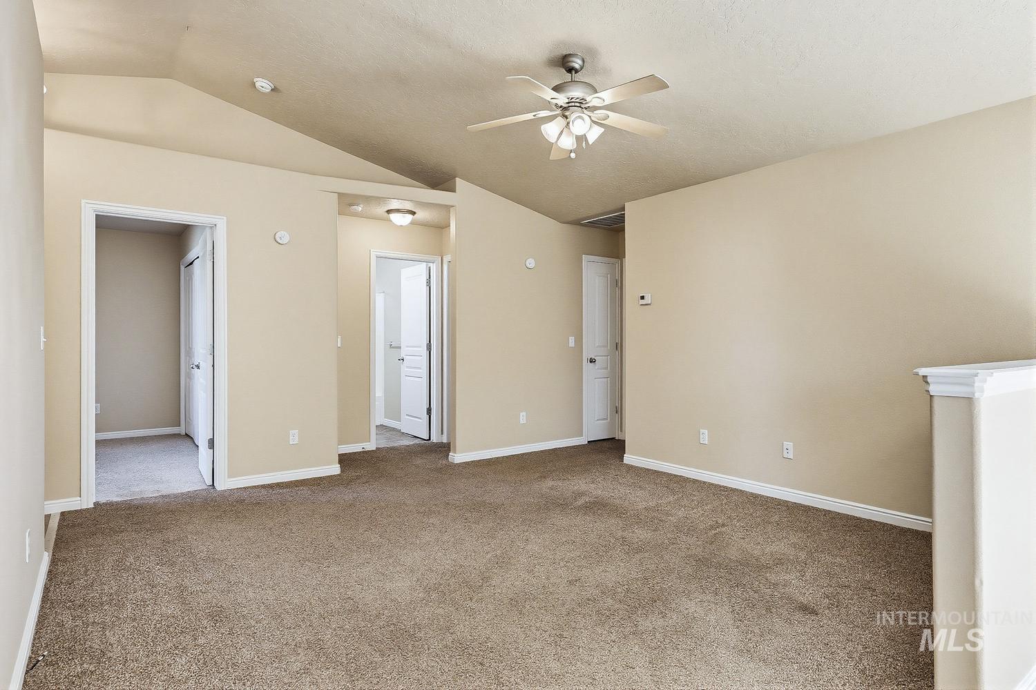 814 Sioux Ave, Emmett, Idaho 83617-4011, 3 Bedrooms, 2 Bathrooms, Residential For Sale, Price $316,000, 98989680