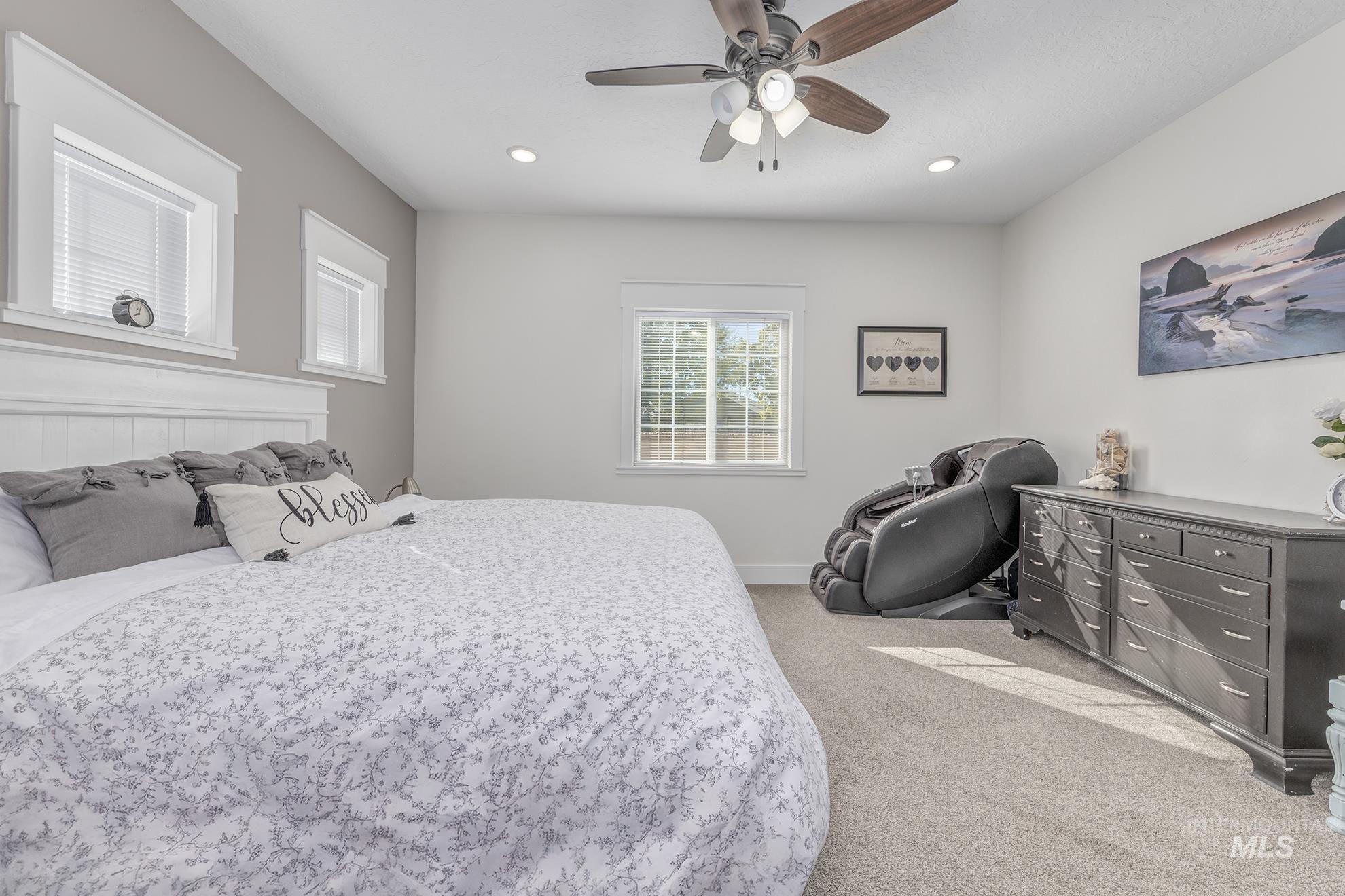 555 Syringa Falls Ct, Fruitland, Idaho 83619, 4 Bedrooms, 3 Bathrooms, Residential For Sale, Price $509,900, 98989681