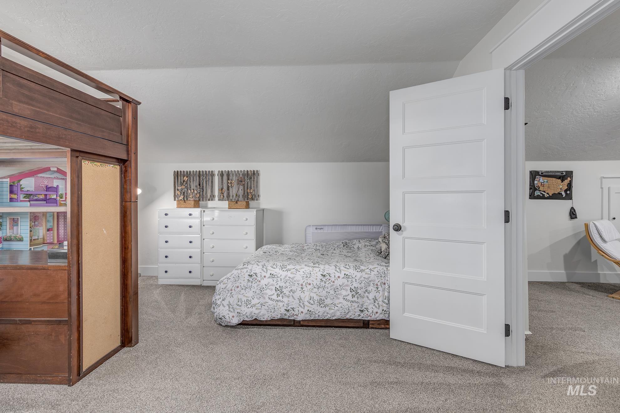 555 Syringa Falls Ct, Fruitland, Idaho 83619, 4 Bedrooms, 3 Bathrooms, Residential For Sale, Price $509,900, 98989681