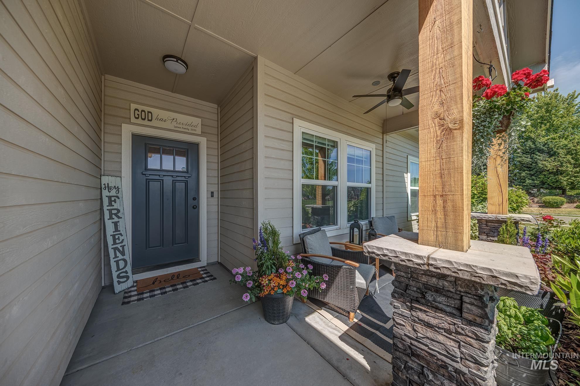 555 Syringa Falls Ct, Fruitland, Idaho 83619, 4 Bedrooms, 3 Bathrooms, Residential For Sale, Price $509,900, 98989681