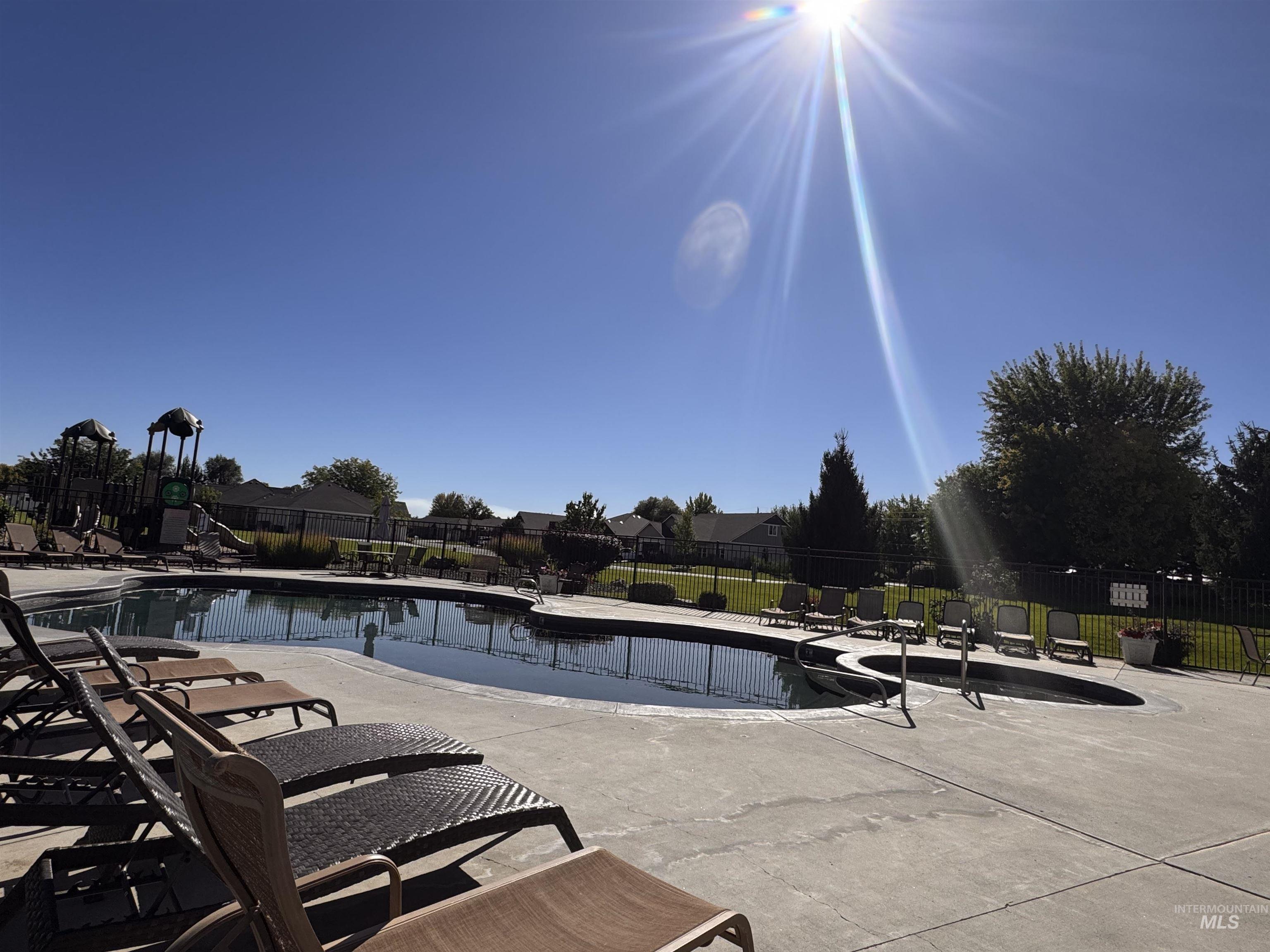555 Syringa Falls Ct, Fruitland, Idaho 83619, 4 Bedrooms, 3 Bathrooms, Residential For Sale, Price $509,900, 98989681