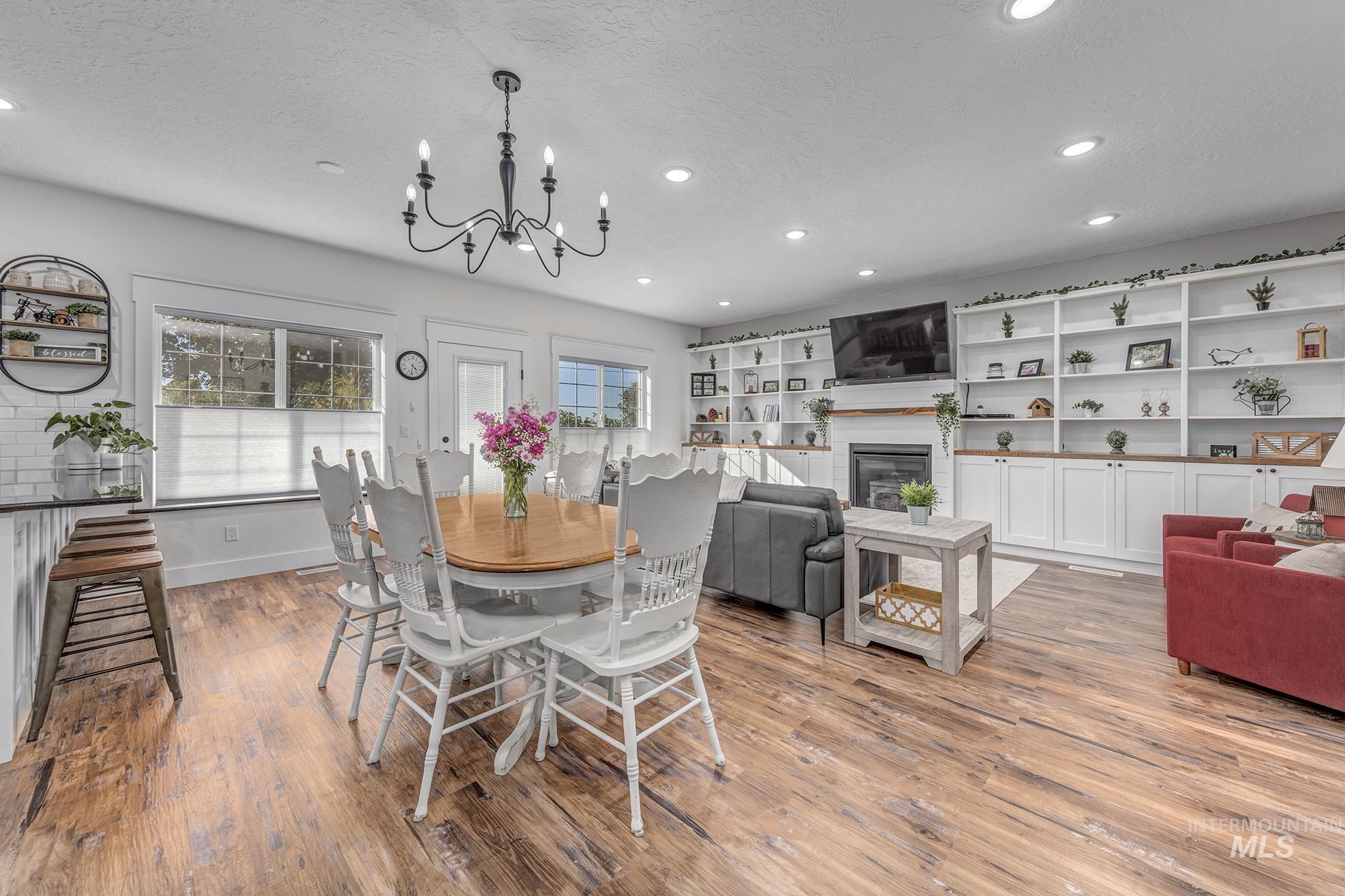 555 Syringa Falls Ct, Fruitland, Idaho 83619, 4 Bedrooms, 3 Bathrooms, Residential For Sale, Price $509,900, 98989681