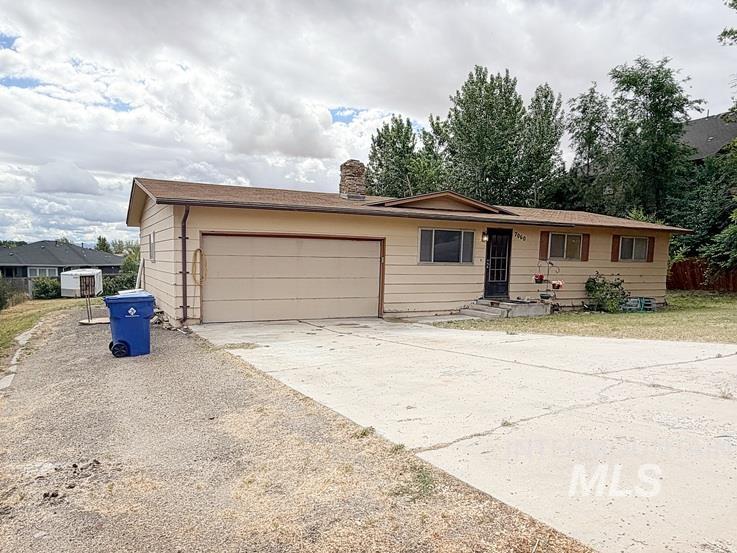 7060 S Valley Heights Drive, Boise, Idaho 83709, 3 Bedrooms, 1 Bathroom, Residential For Sale, Price $335,000, 98989687